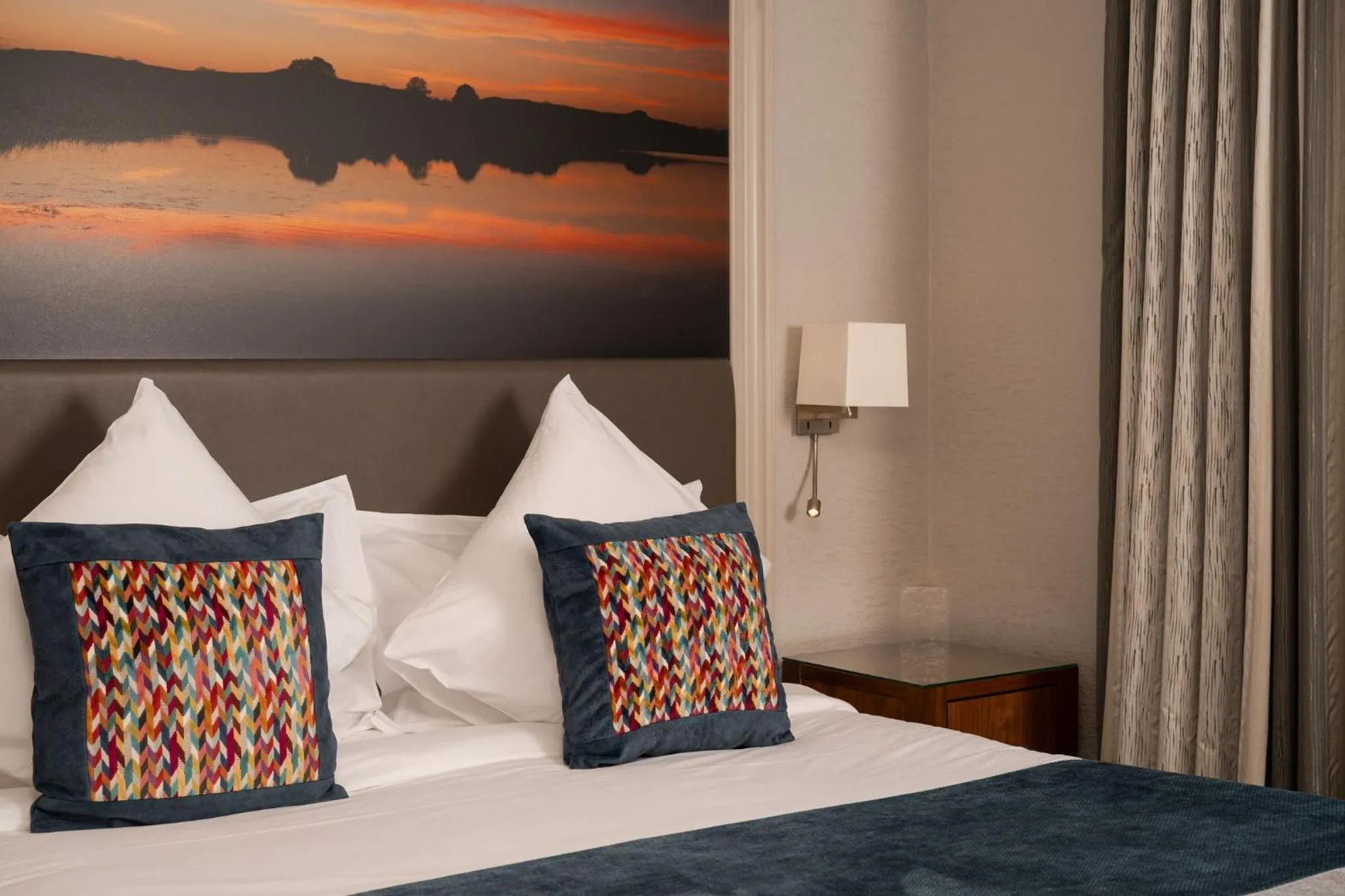 Bed in Manor House Country Hotel