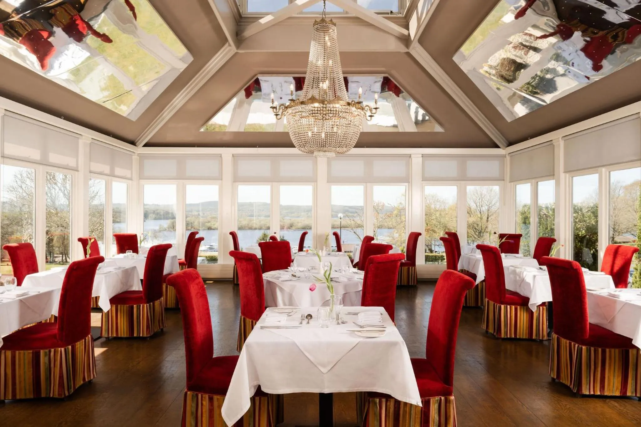 Restaurant/places to eat in Manor House Country Hotel