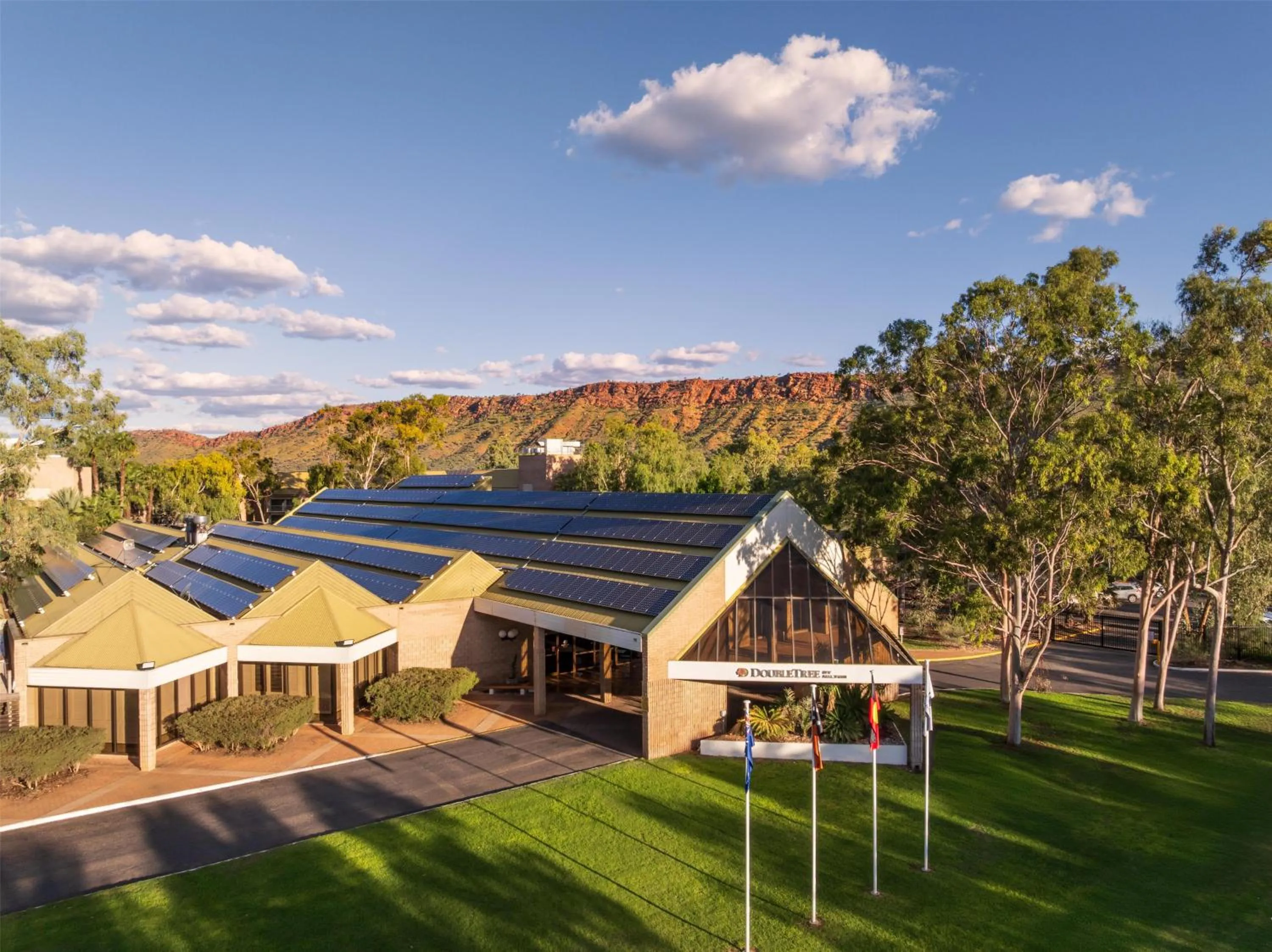 Property building in DoubleTree by Hilton Alice Springs