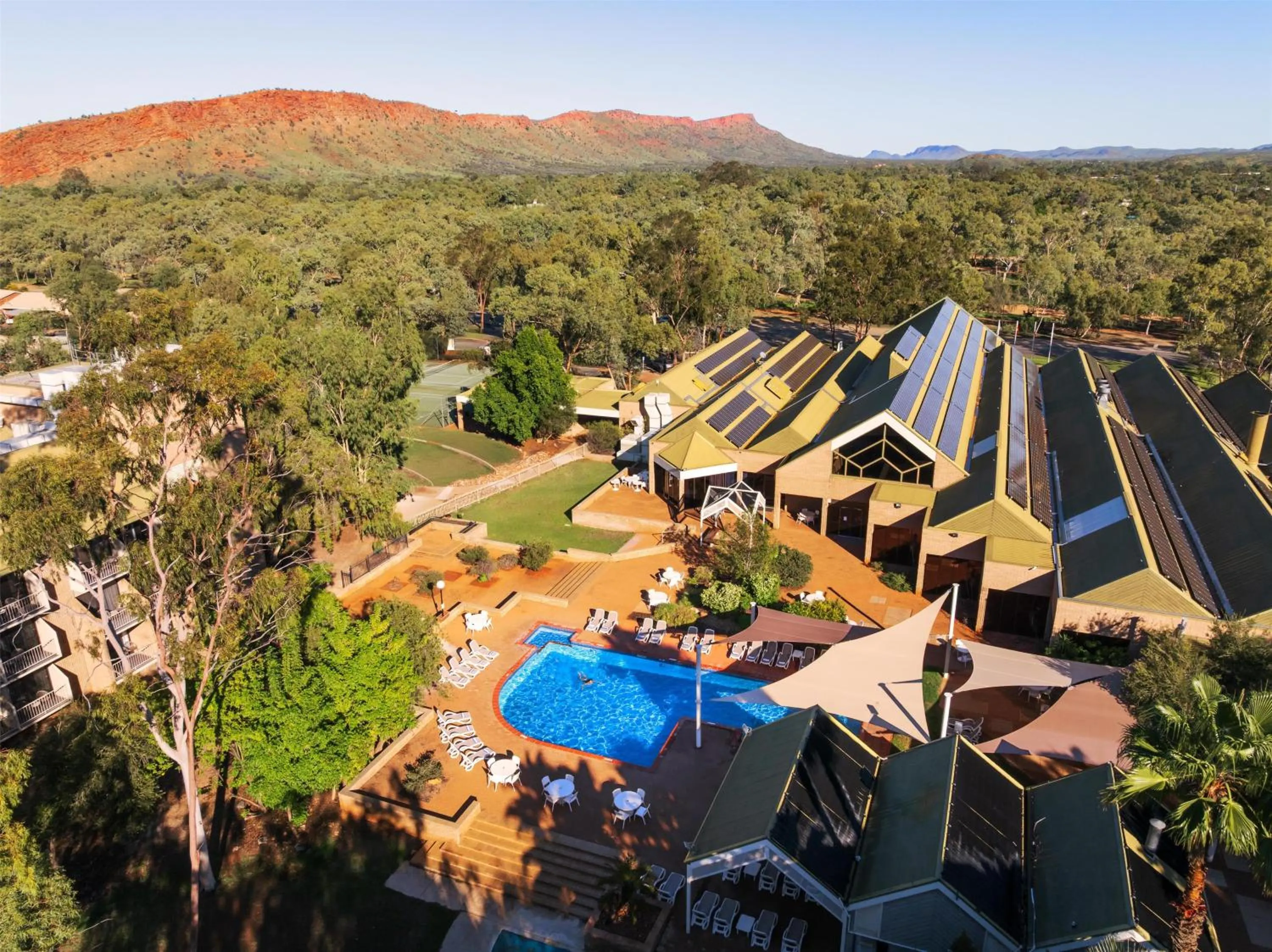 Property building in DoubleTree by Hilton Alice Springs