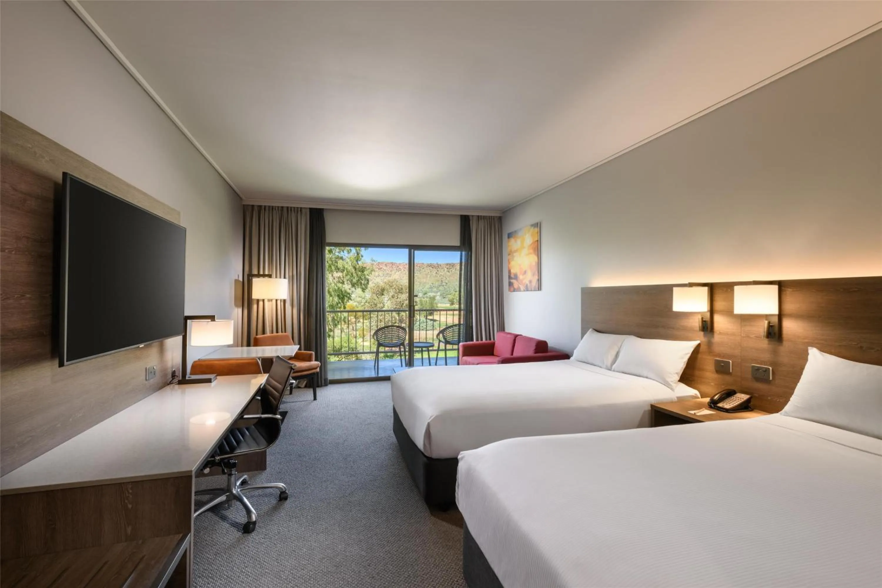 Bedroom, Bed in DoubleTree by Hilton Alice Springs