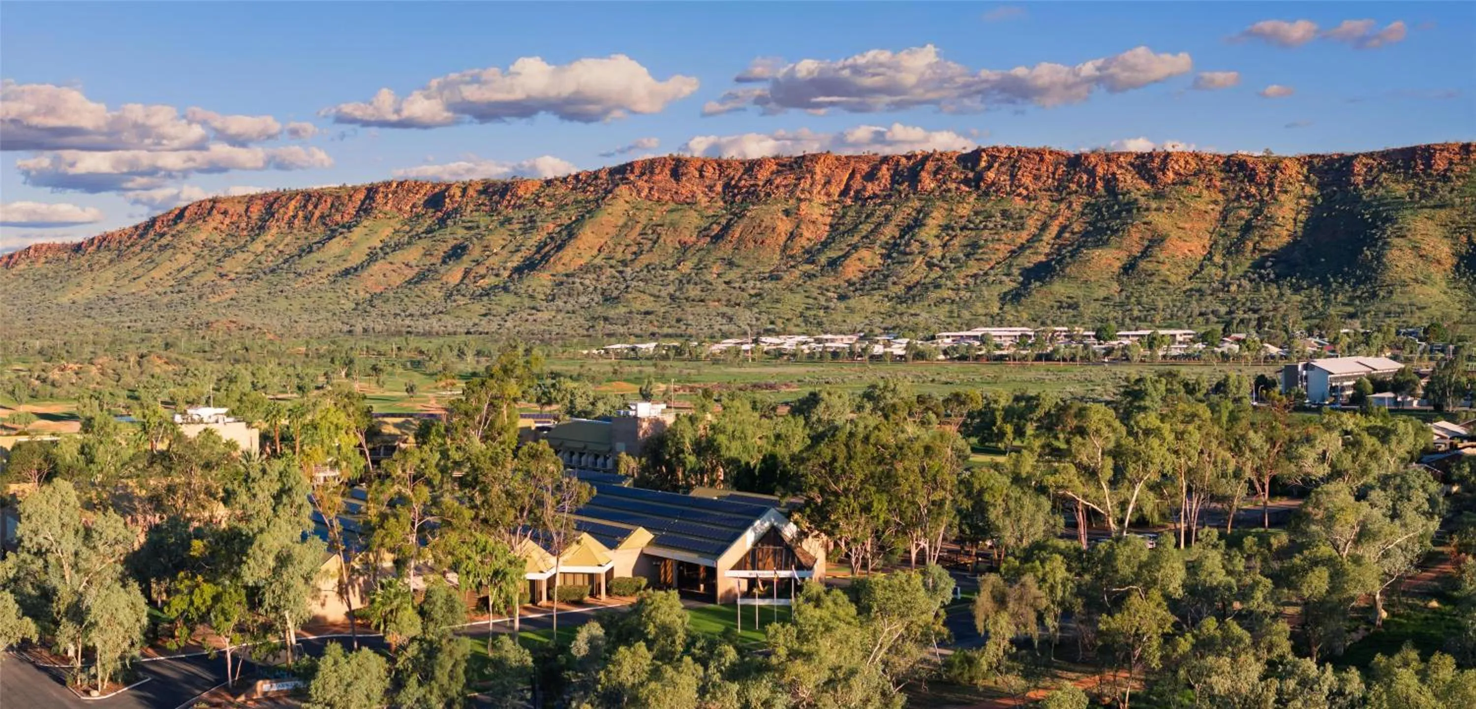 Property building in DoubleTree by Hilton Alice Springs