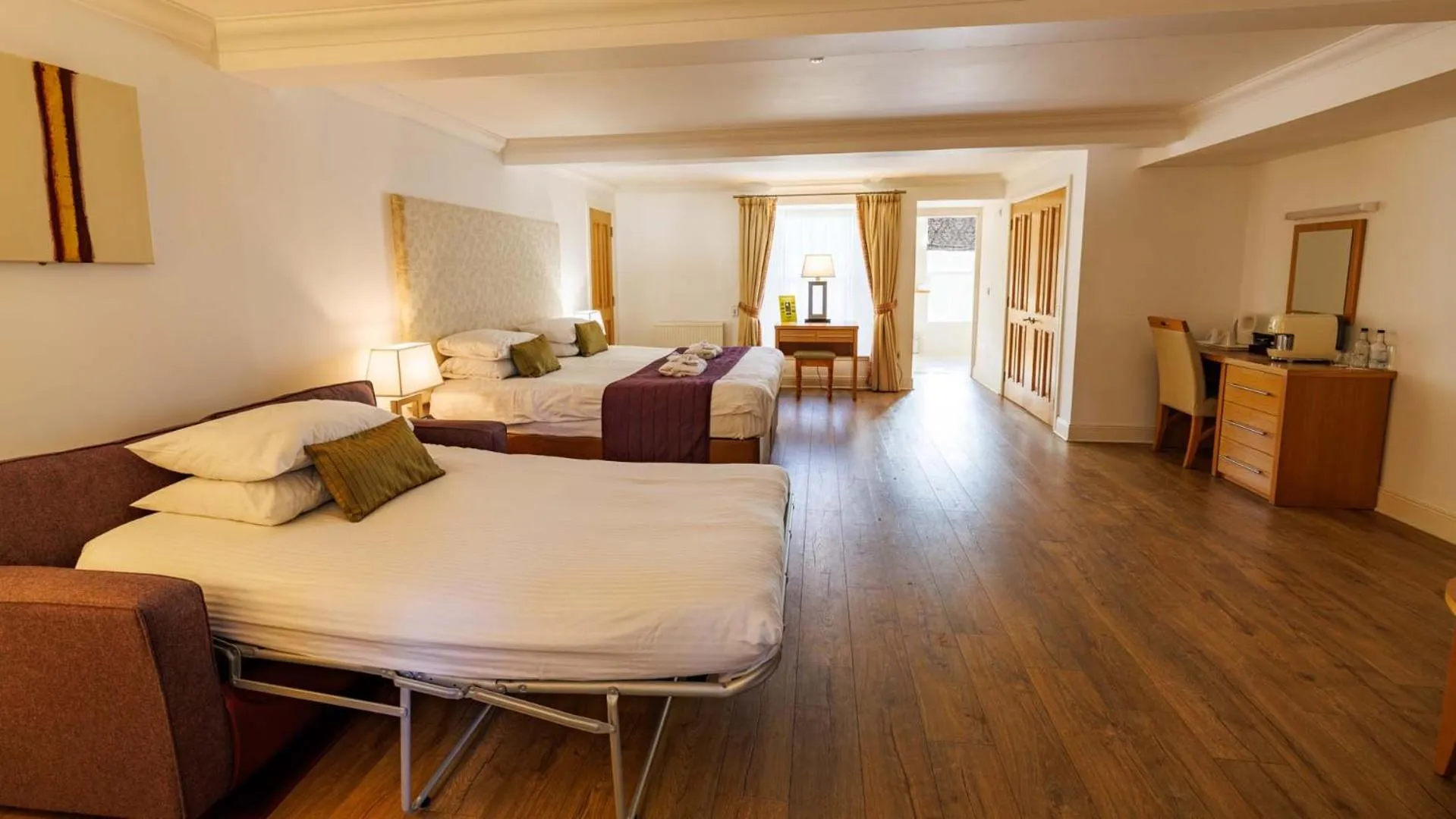 Bedroom, Bed in Moness Resort