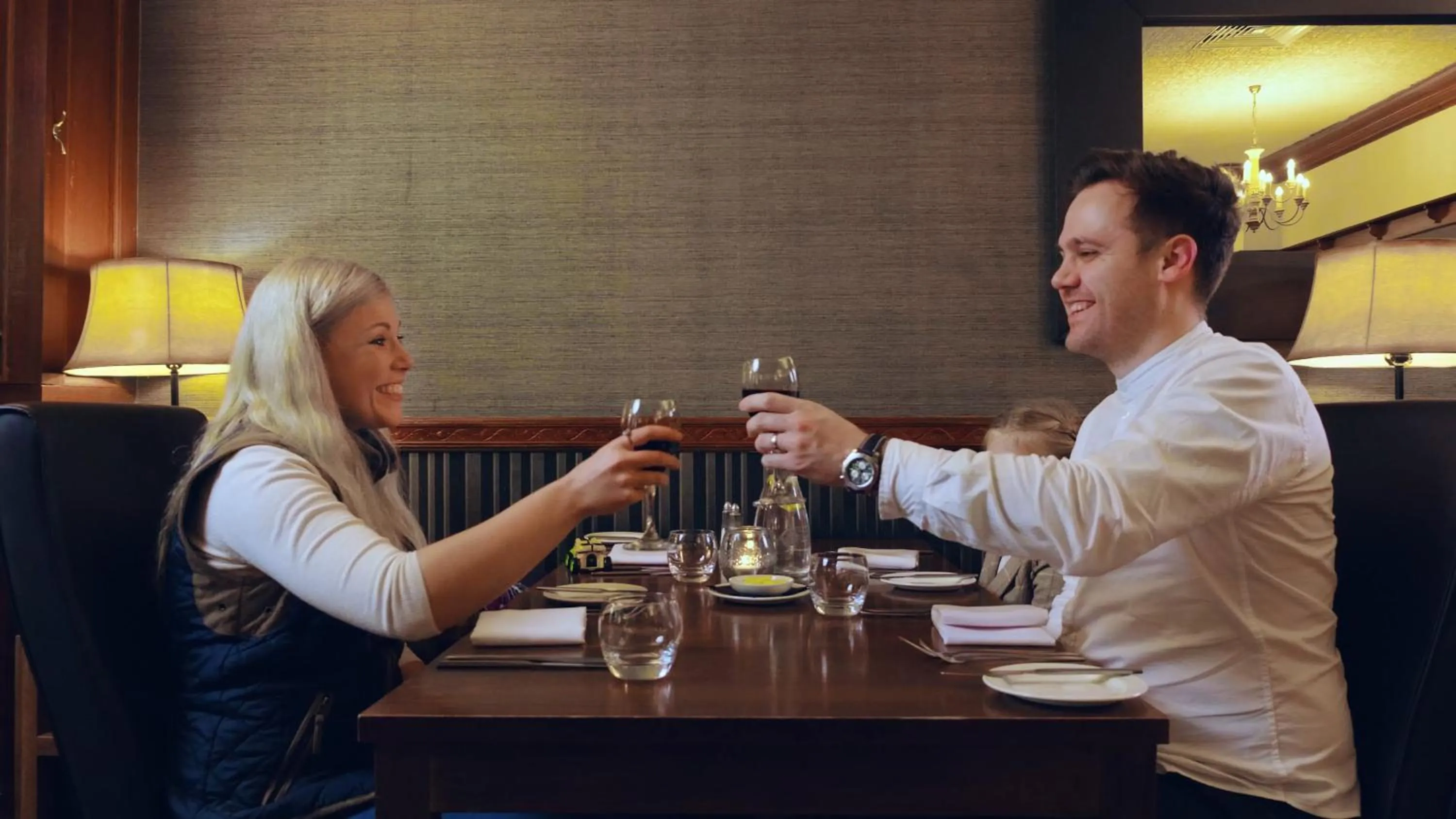 Restaurant/places to eat in Moness Resort