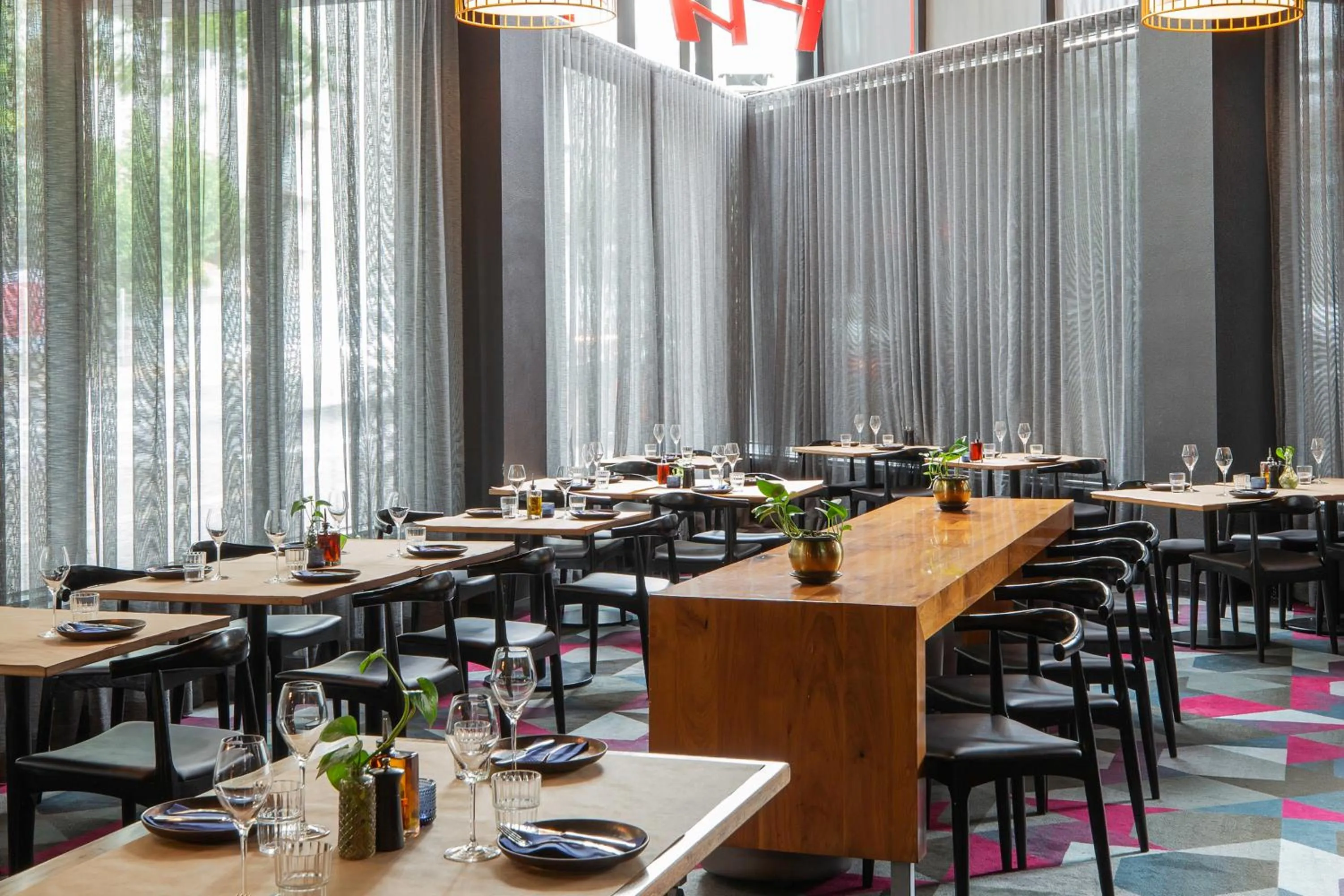 Restaurant/places to eat in Mantra Southbank