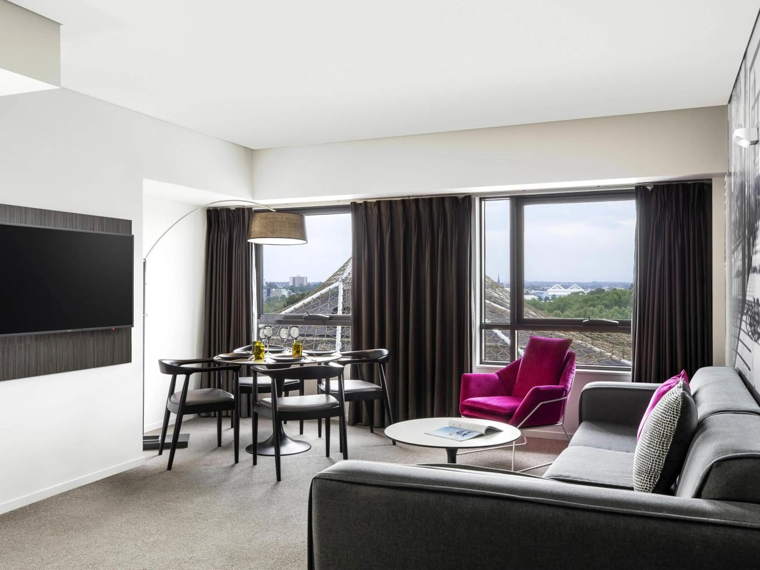 Bedroom in Mantra Southbank