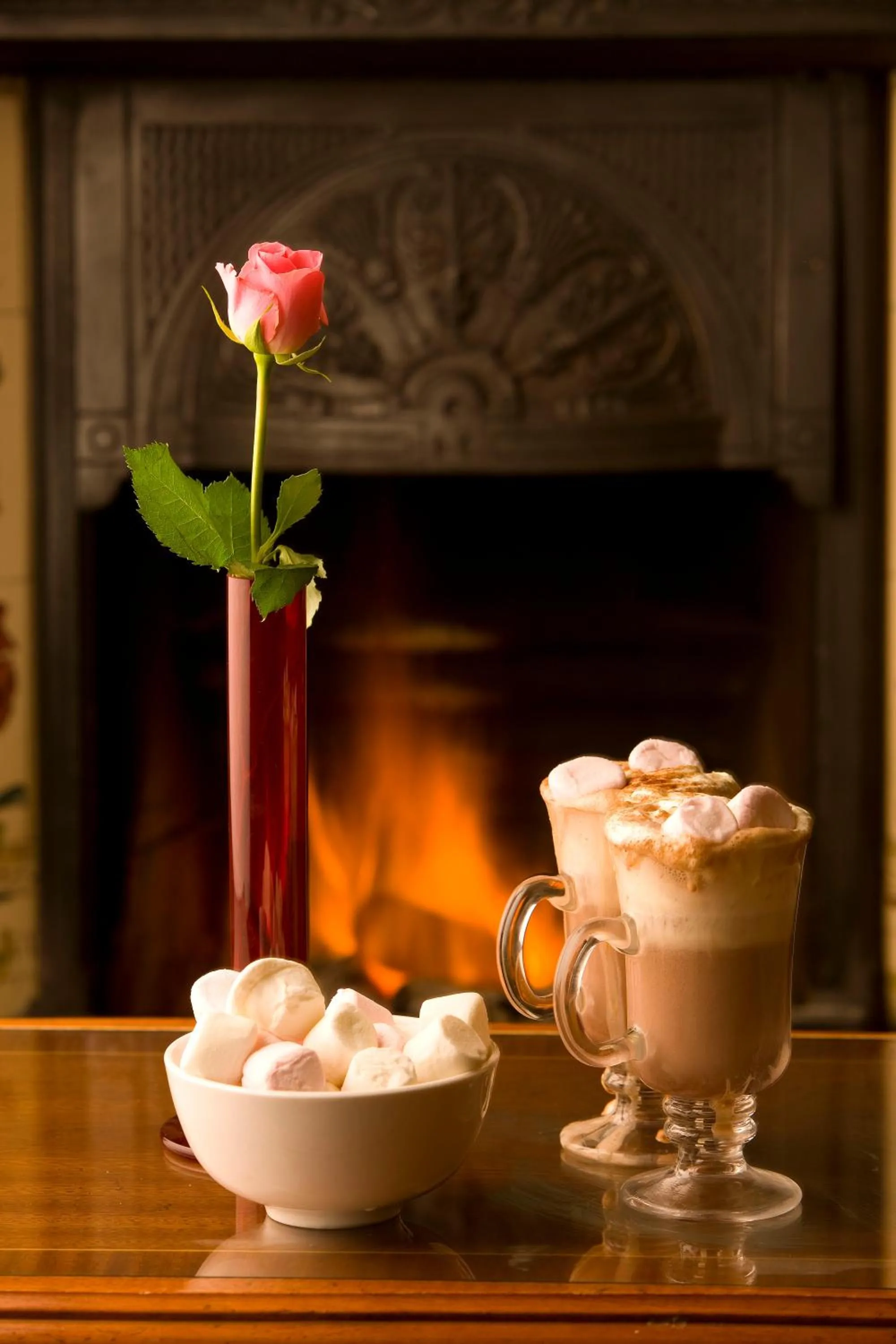 Drinks in Inch Hotel