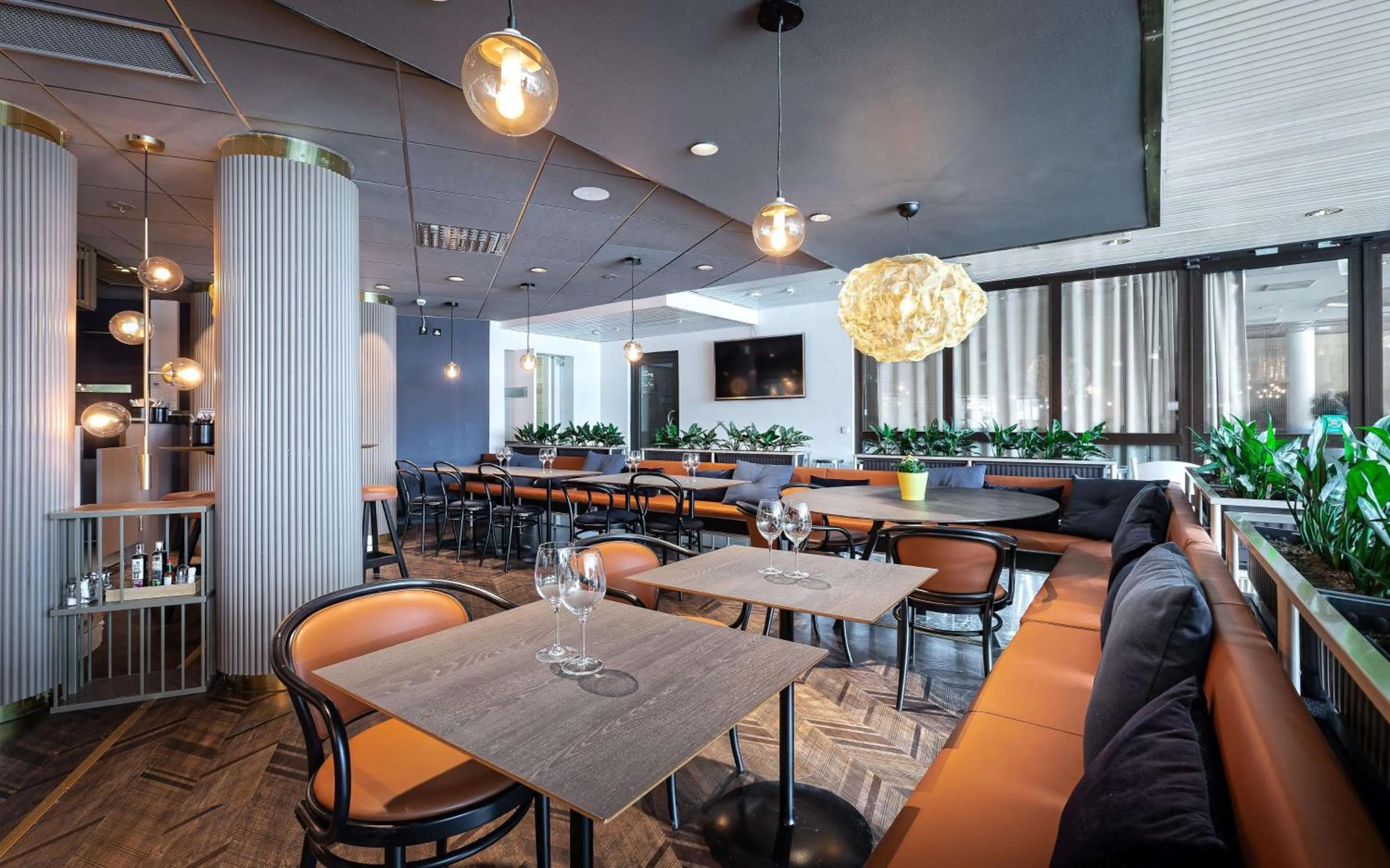 Restaurant/places to eat in Scandic Kuopio