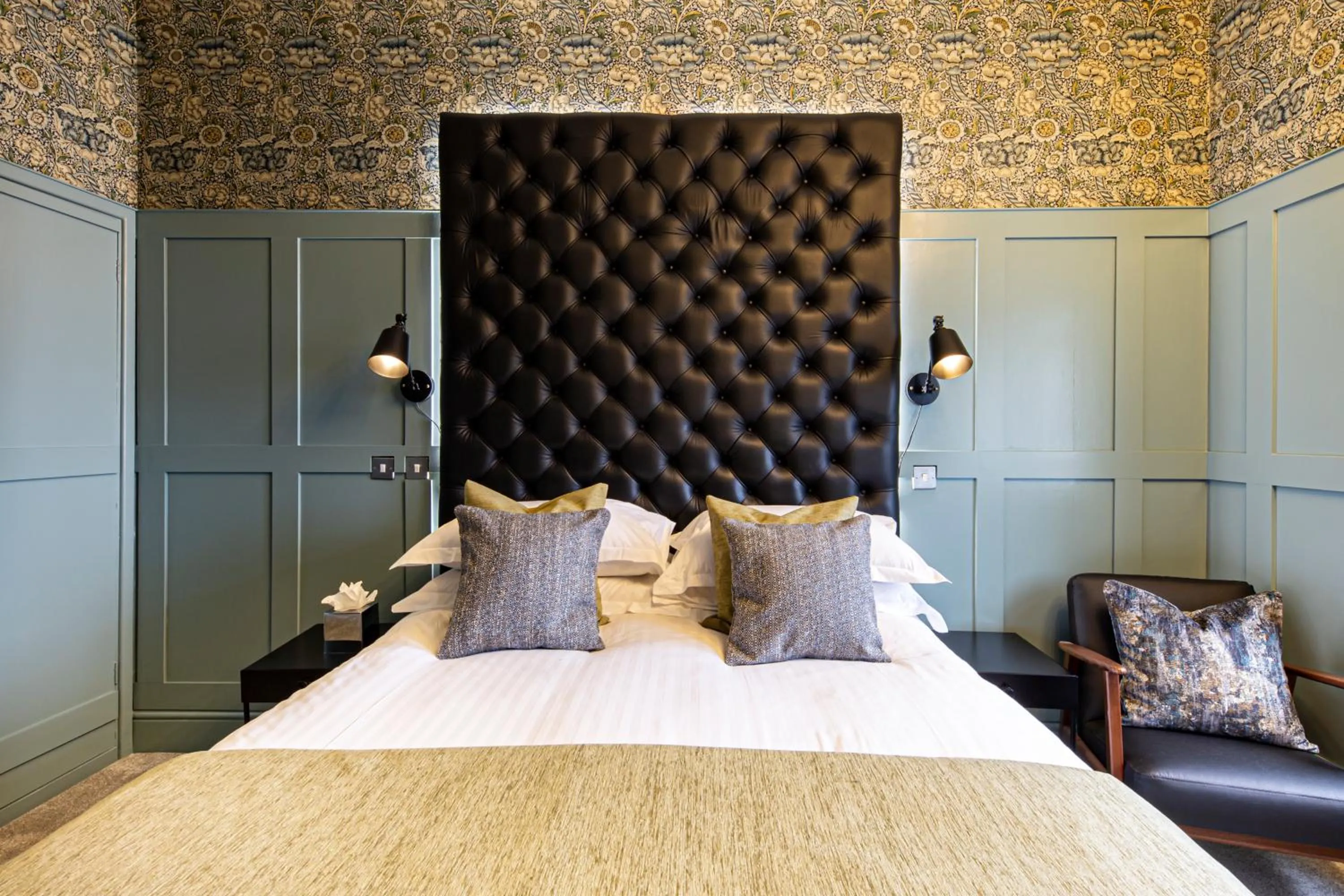 Photo of the whole room, Bed in Escape Boutique B&B