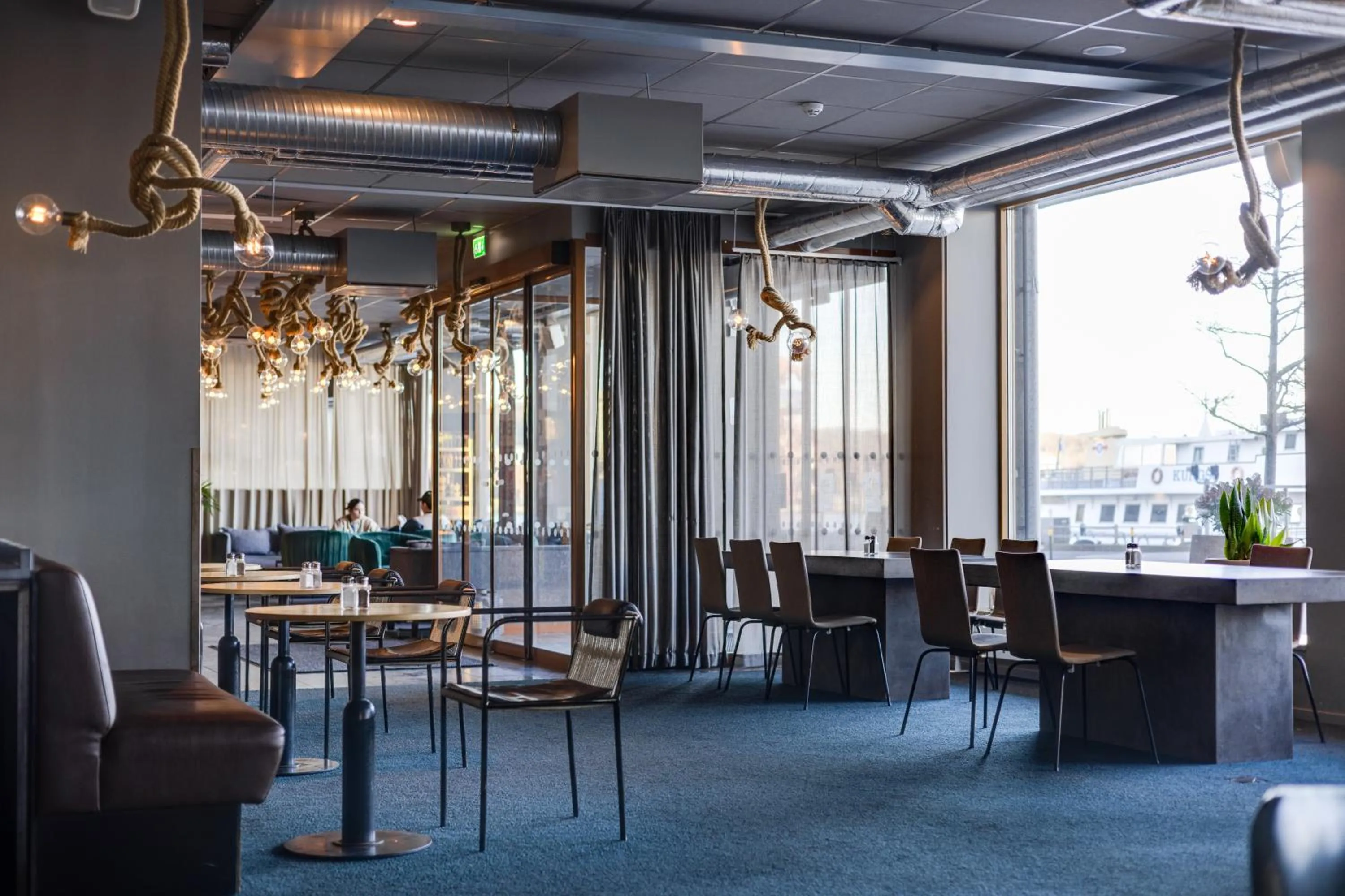 Communal lounge/ TV room in Comfort Hotel Göteborg