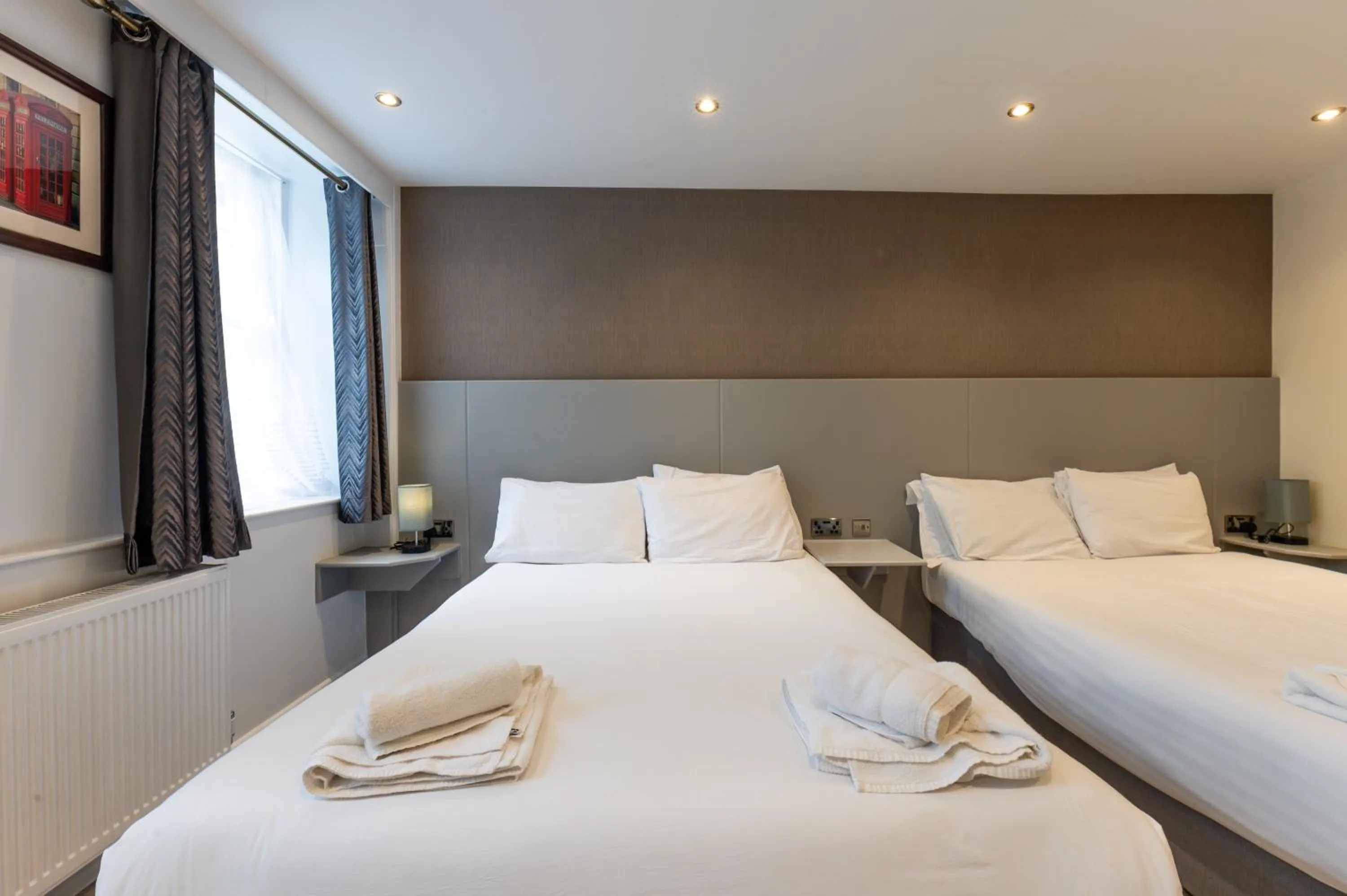 Bed in Belmont Hotel