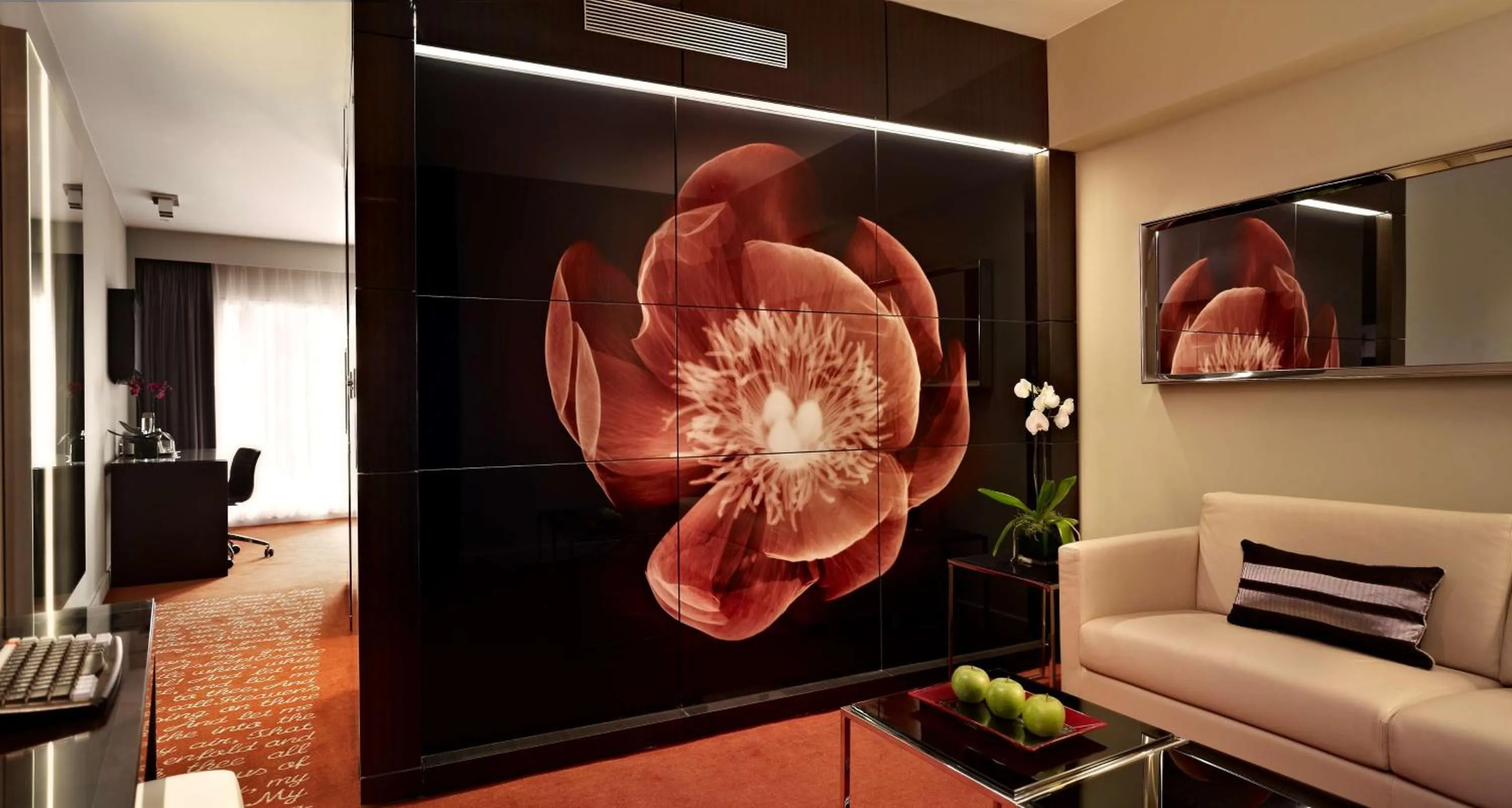 Bedroom in Park Plaza London Westminster Bridge