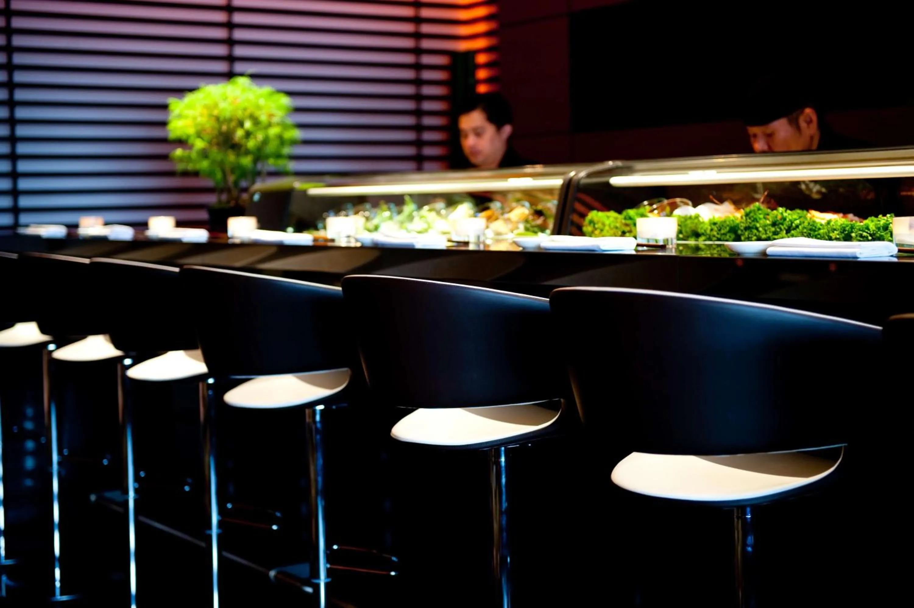 Restaurant/places to eat in Park Plaza London Westminster Bridge