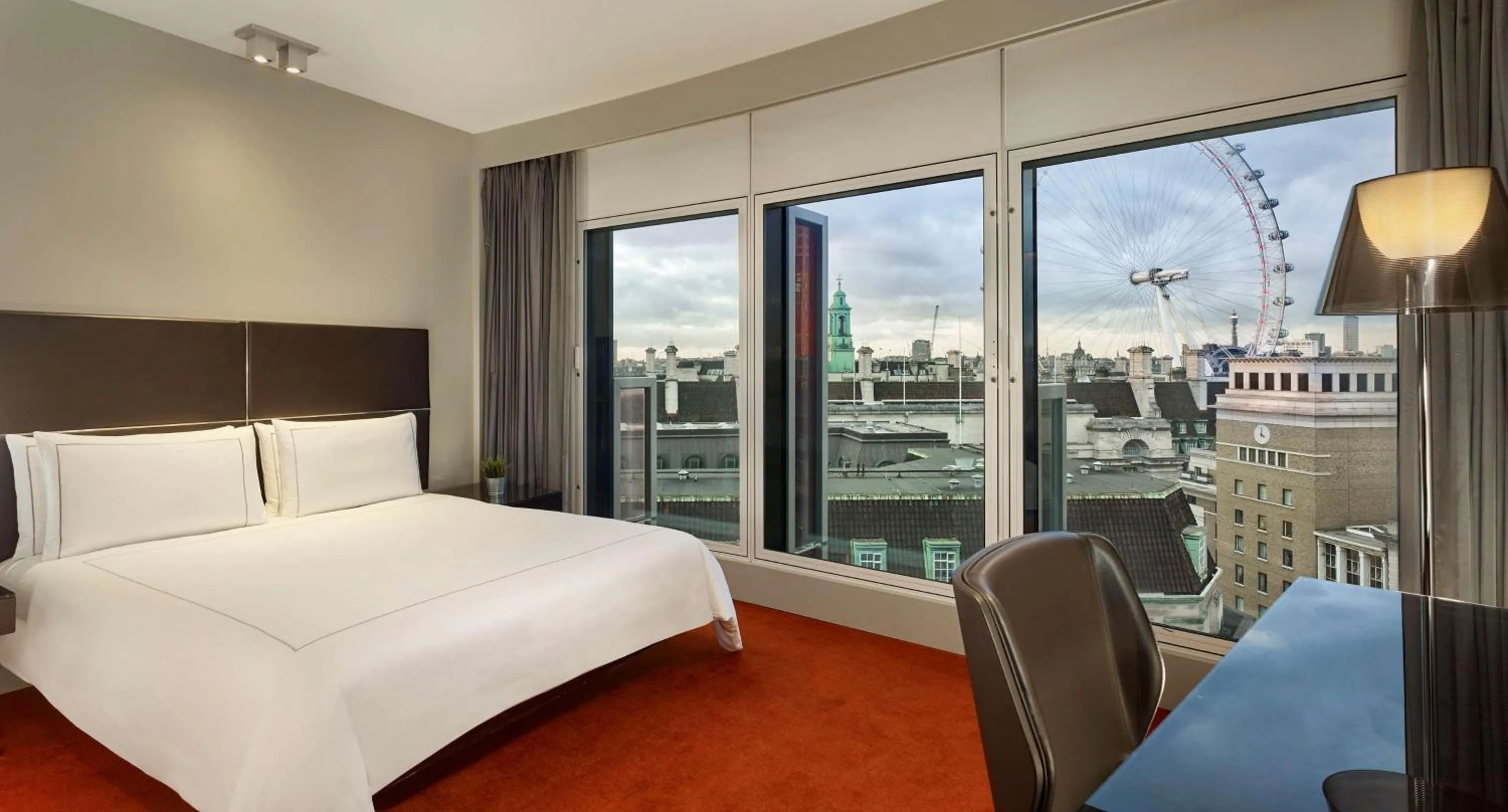 Photo of the whole room, Bed in Park Plaza London Westminster Bridge