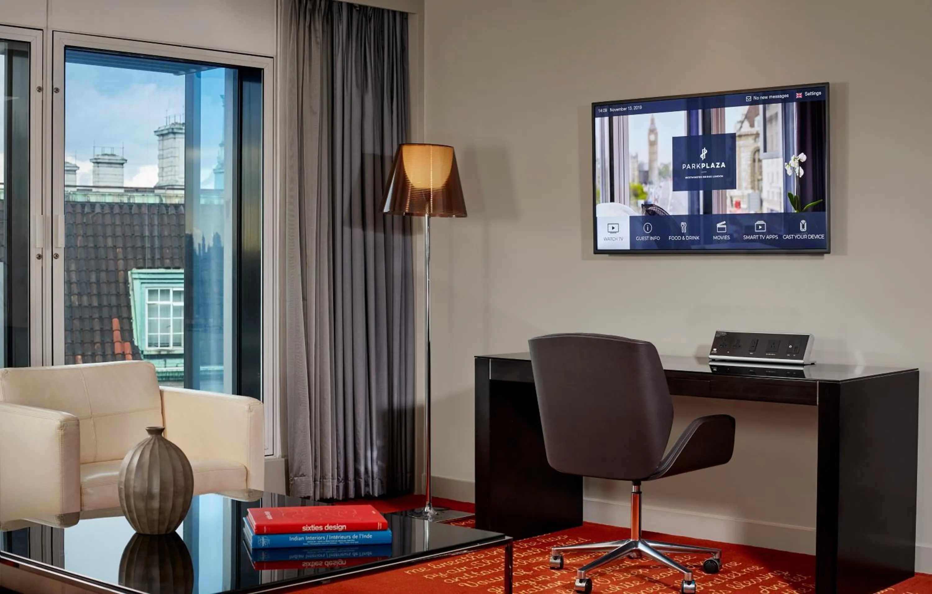 Living room in Park Plaza London Westminster Bridge