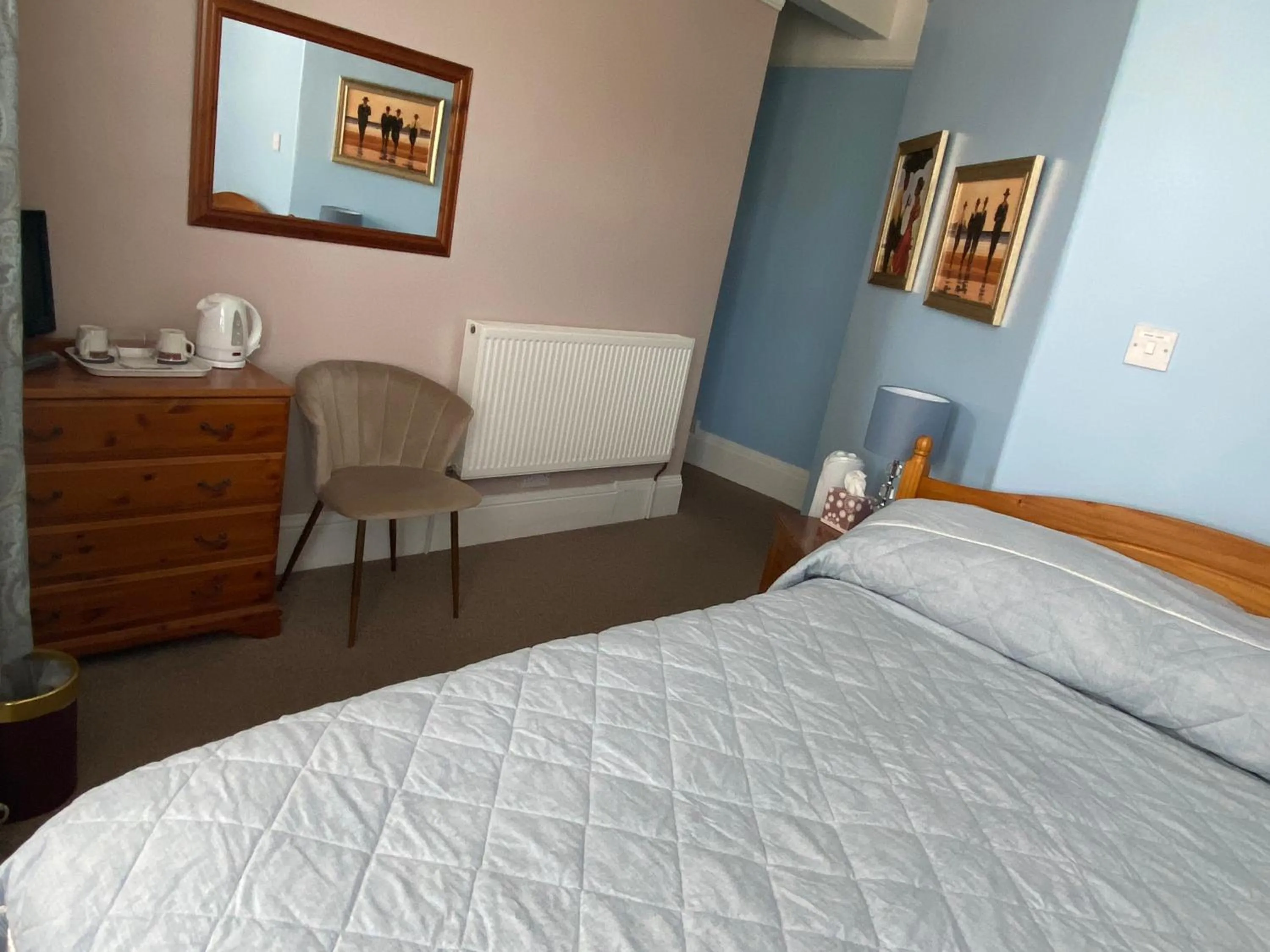 Bedroom, Bed in The Belmont