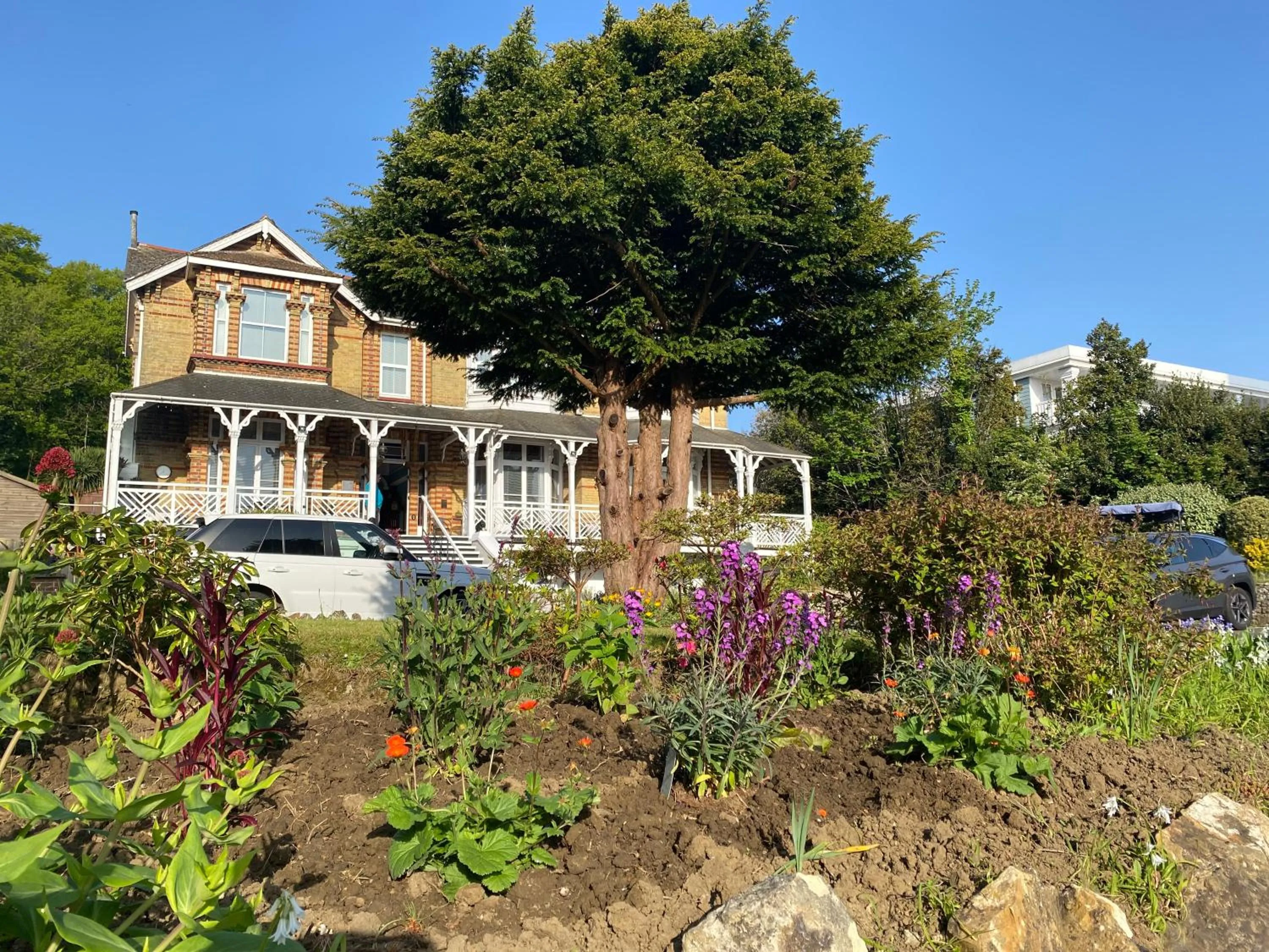 Property building in The Belmont