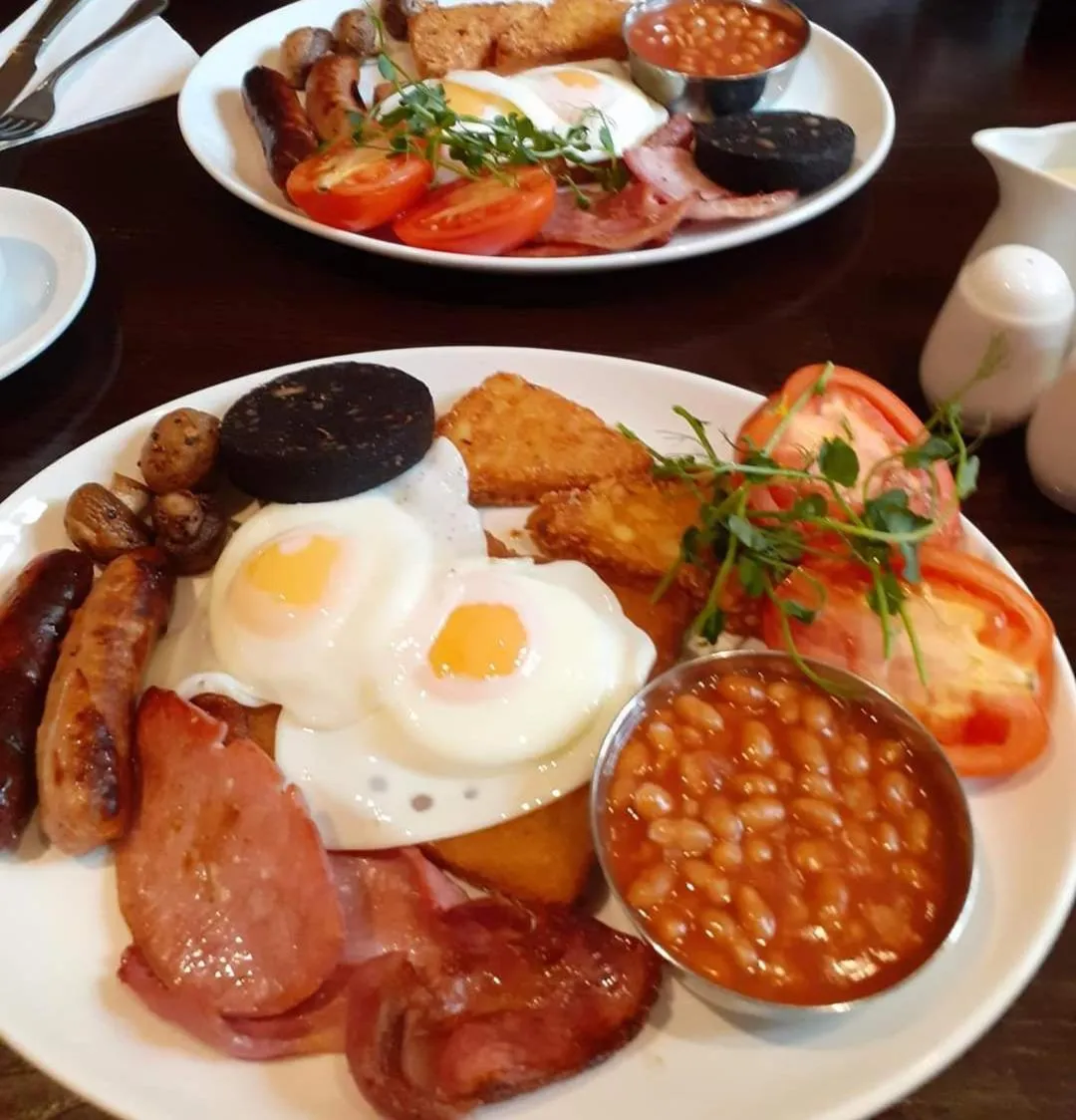 Restaurant/places to eat in Grains Bar Hotel