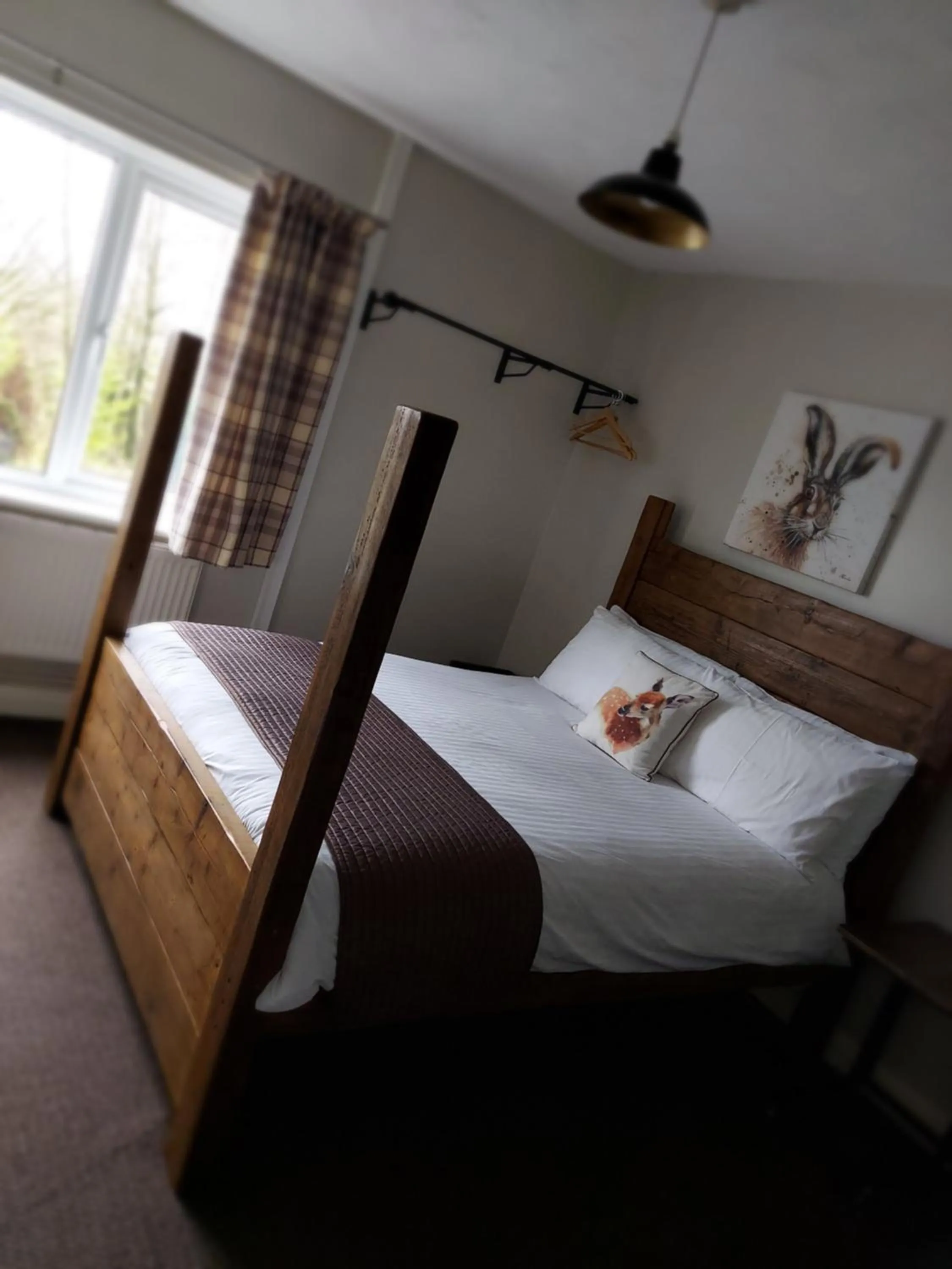 Bed in Grains Bar Hotel