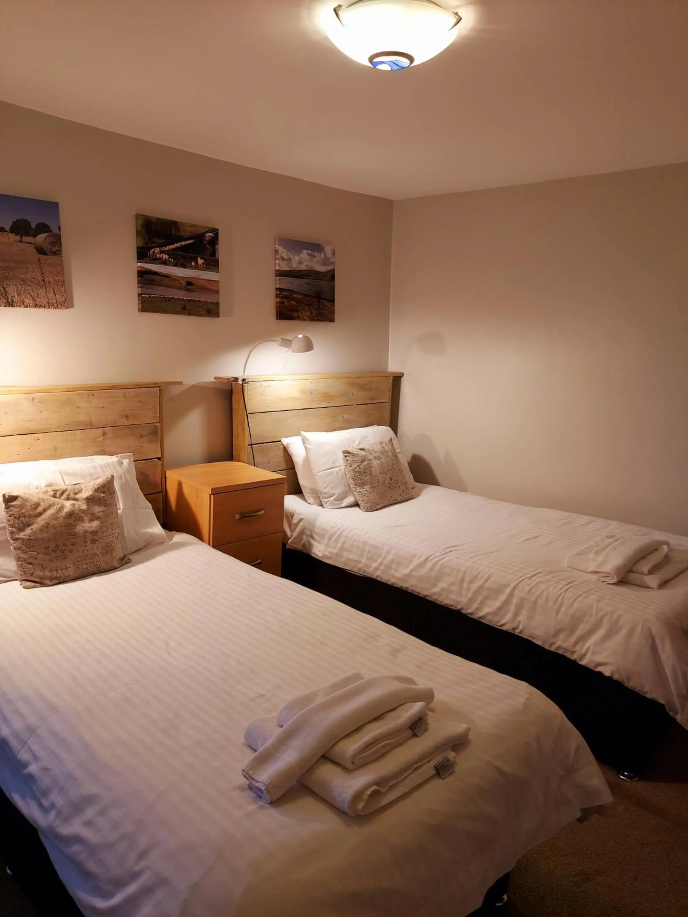 Bed in Grains Bar Hotel