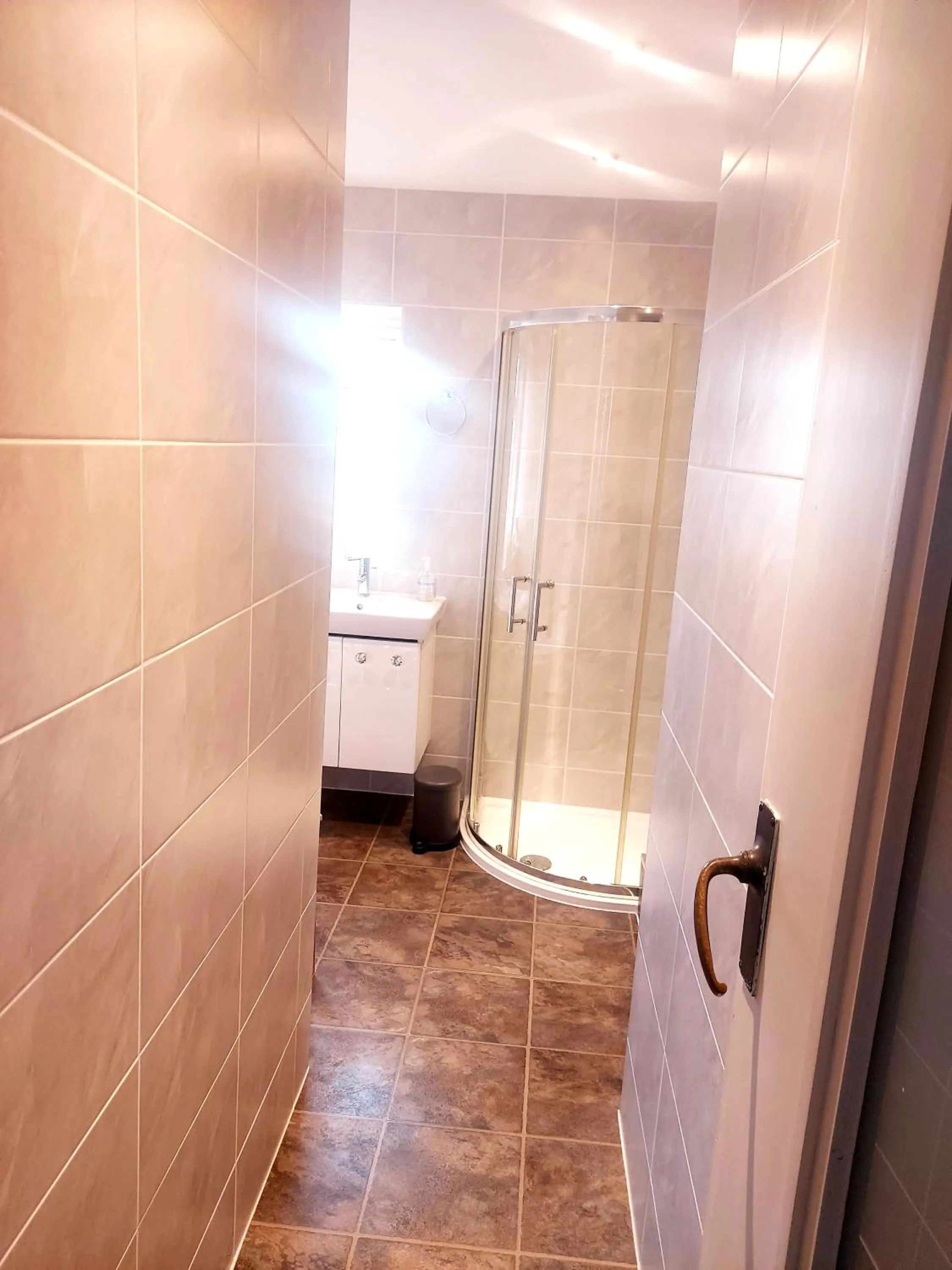 Bathroom in Grains Bar Hotel