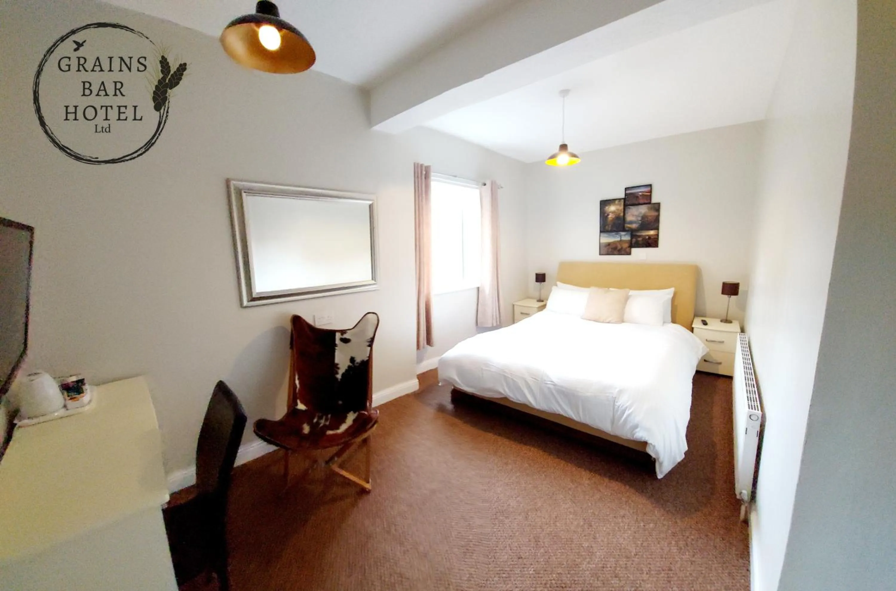 Bed in Grains Bar Hotel