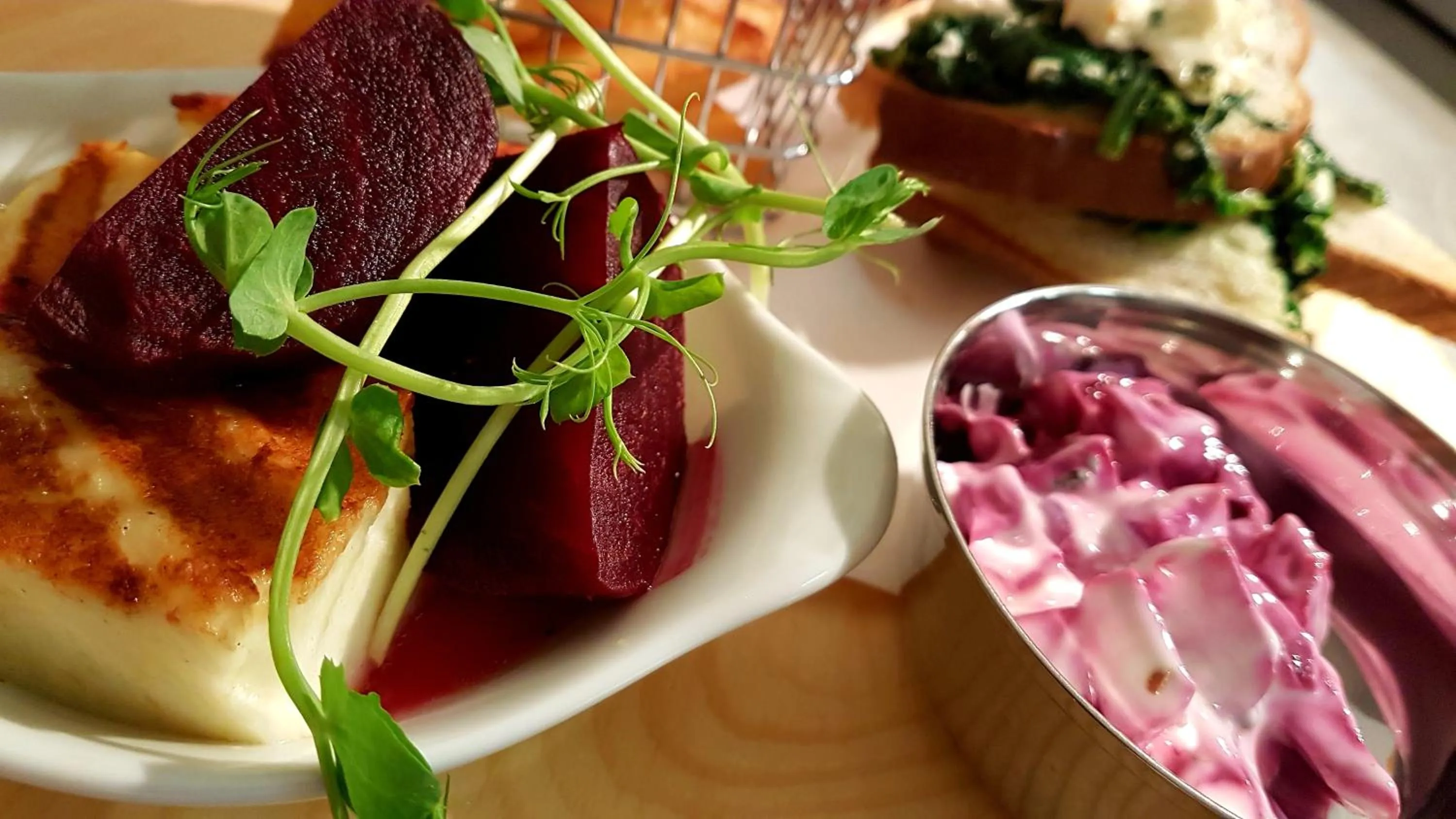 Food and drinks in Grains Bar Hotel