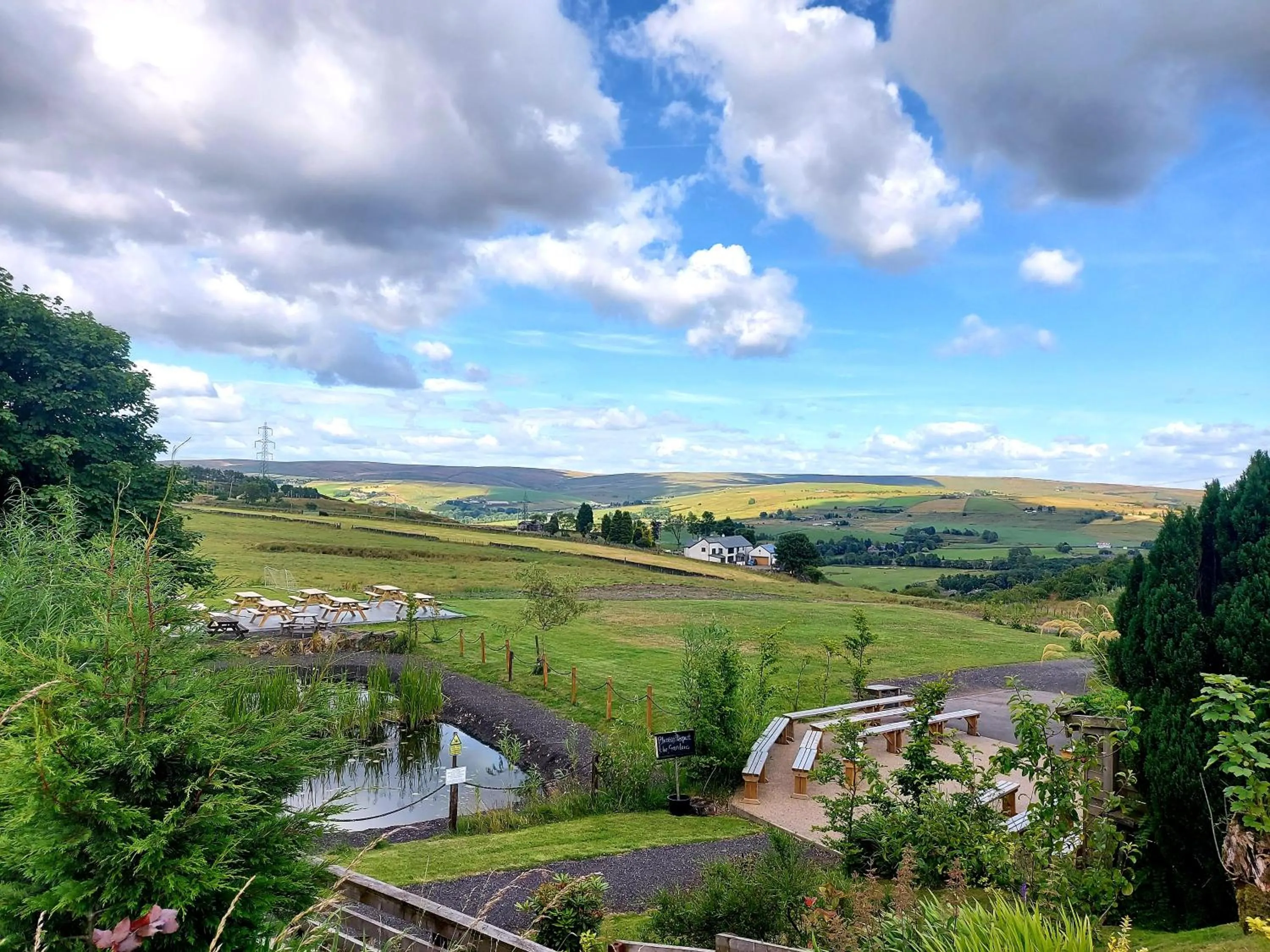 Day in Grains Bar Hotel