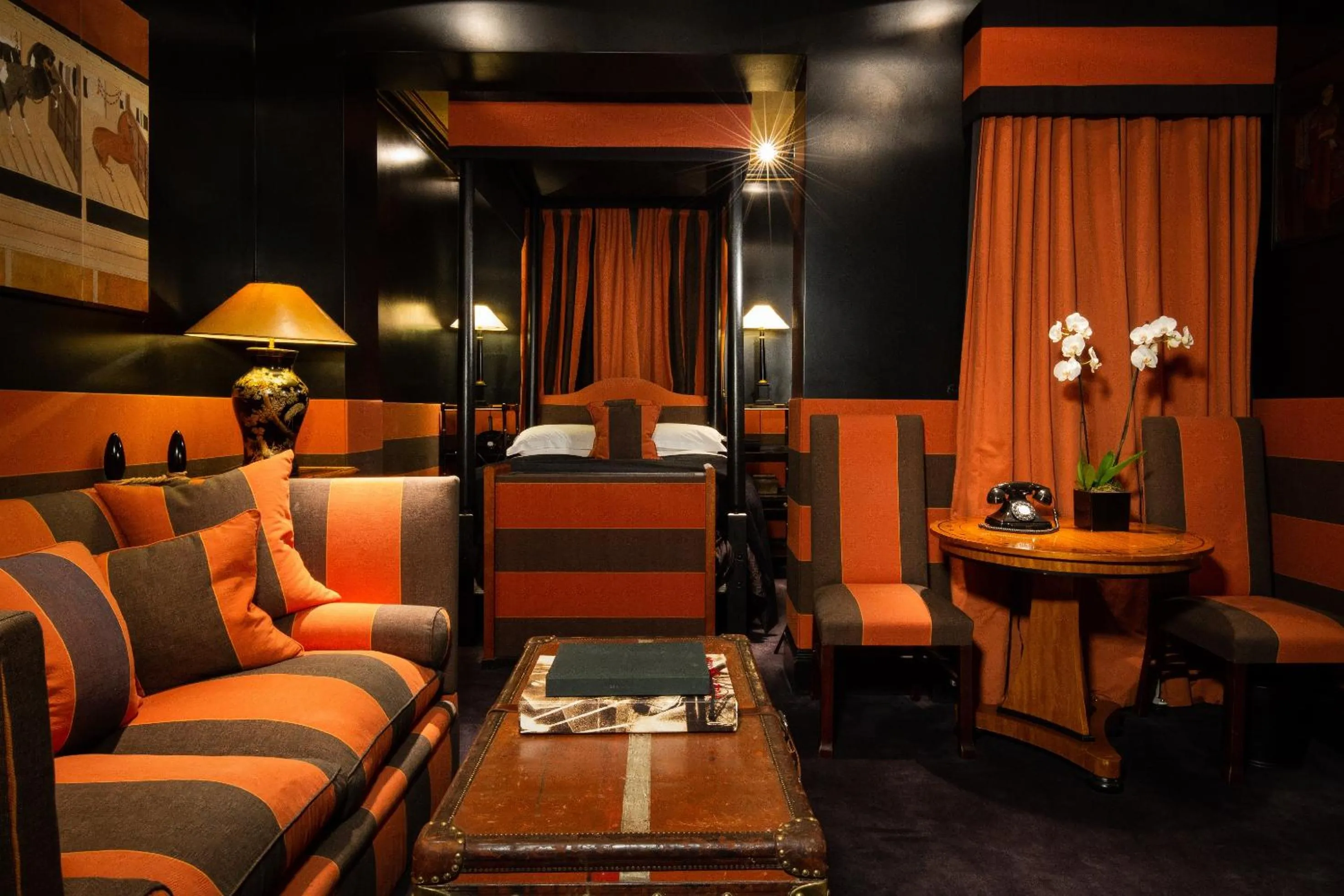 Living room, Seating Area in Blakes Hotel