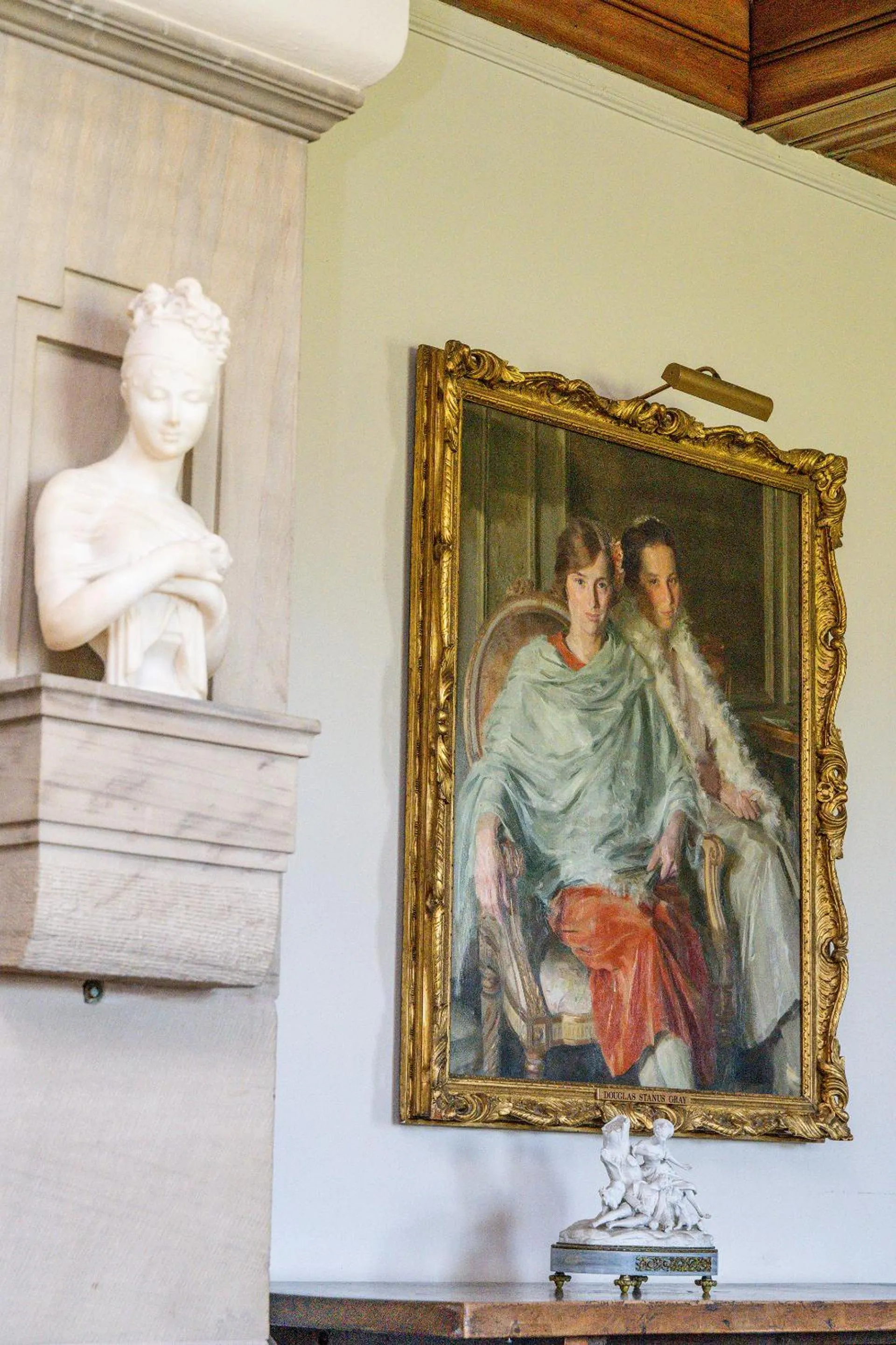 Swimming pool in Llangoed Hall