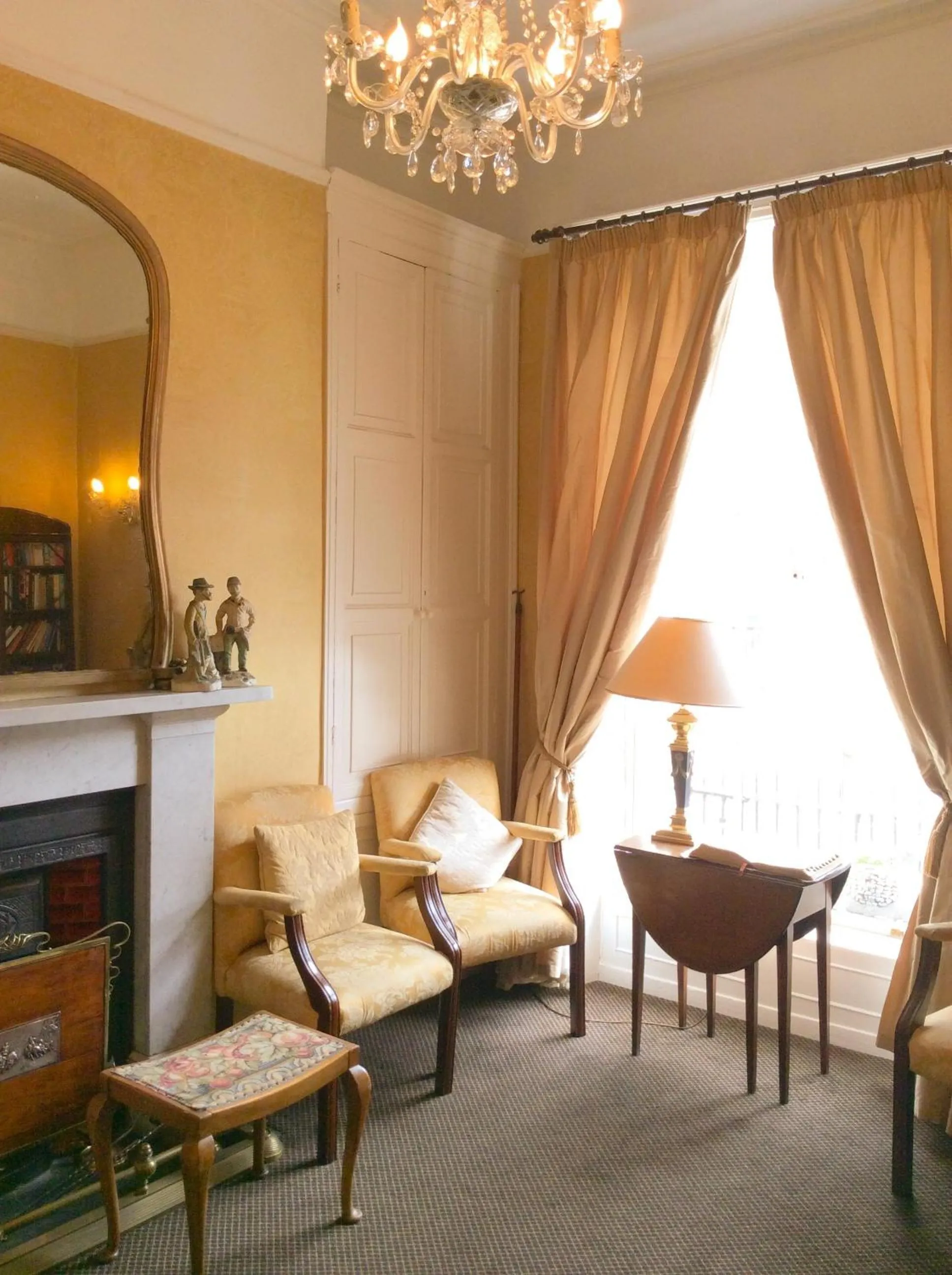 Living room in Harveys Guest House