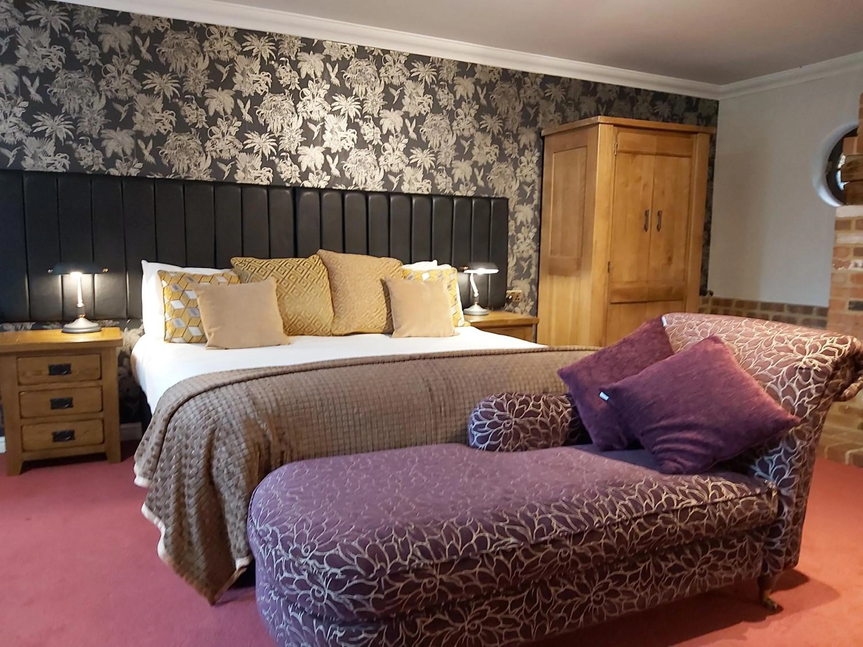 Bedroom, Bed in The Judds Folly Hotel, Sure Hotel Collection by Best Western