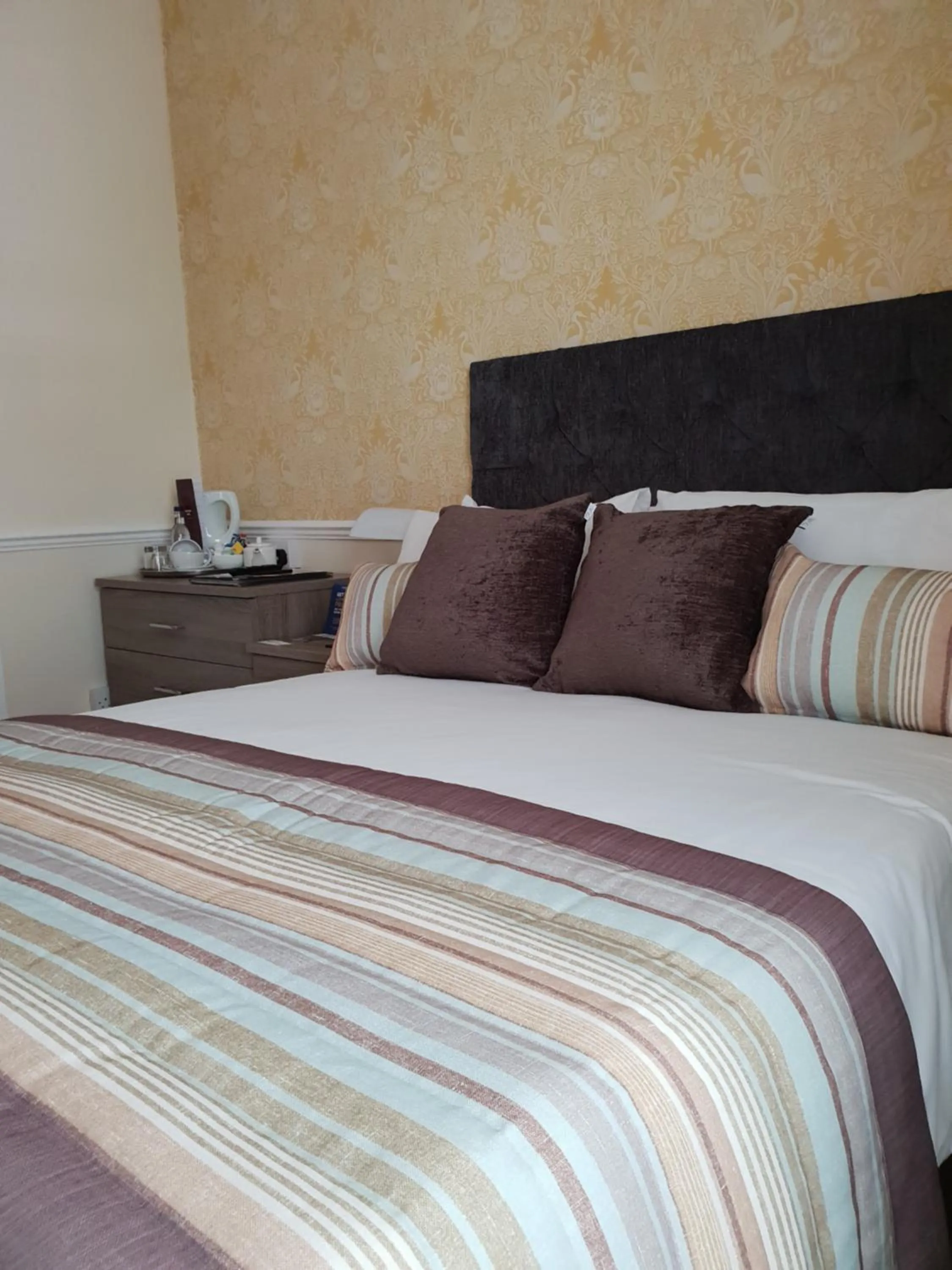 Bed in The Judds Folly Hotel, Sure Hotel Collection by Best Western