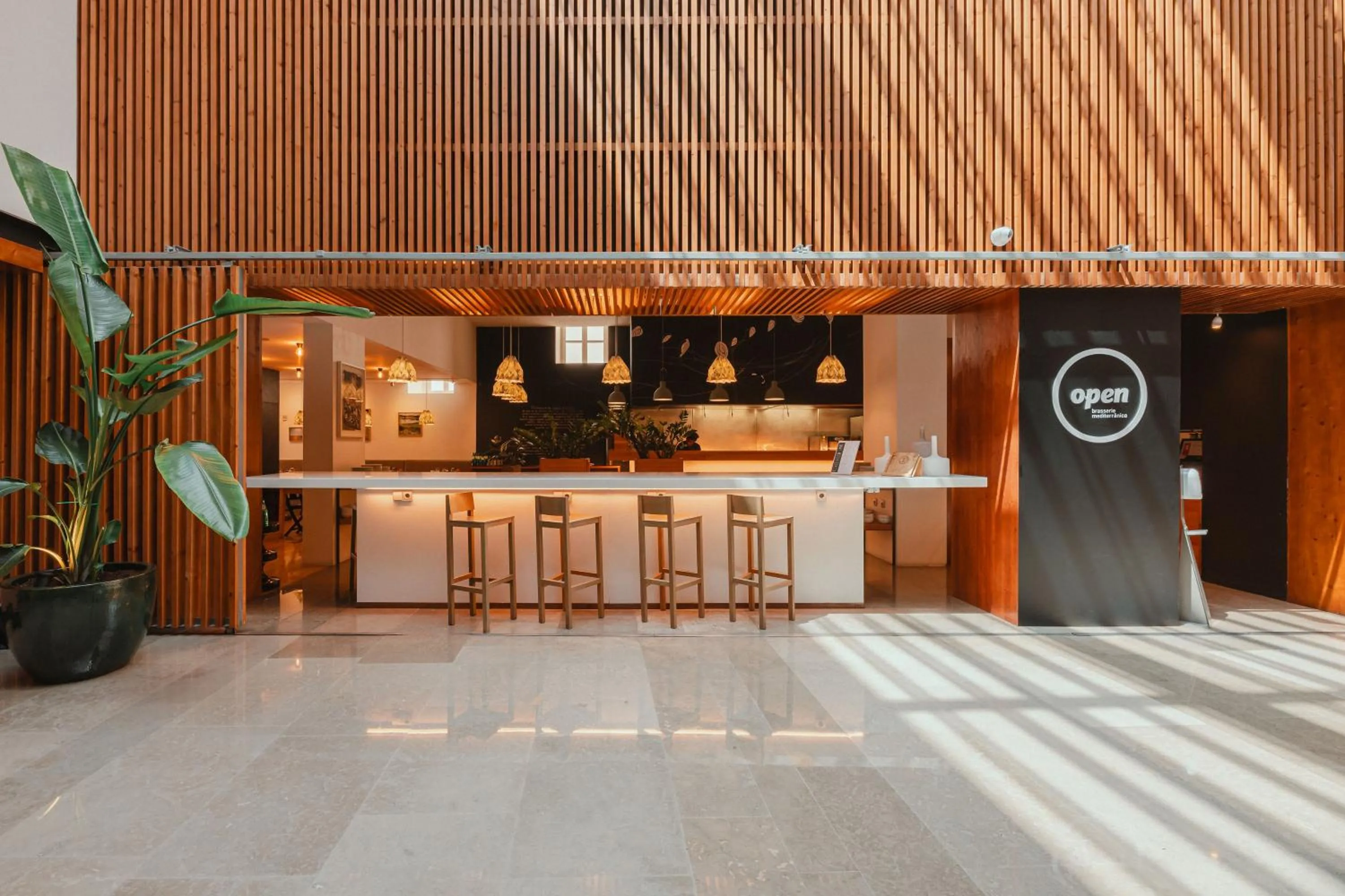 Restaurant/places to eat in Inspira Liberdade Boutique Hotel