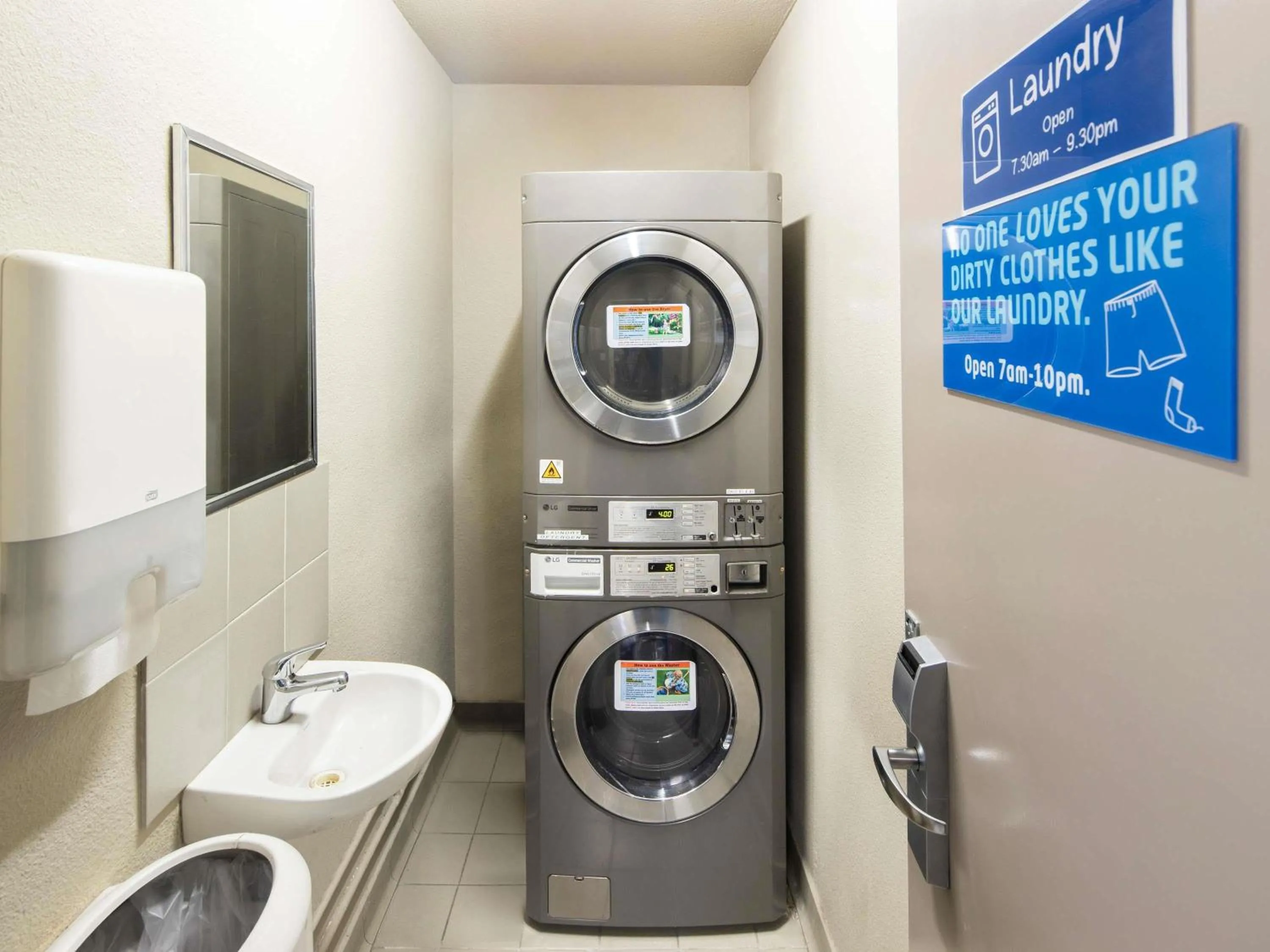 Property building in ibis Budget Wentworthville