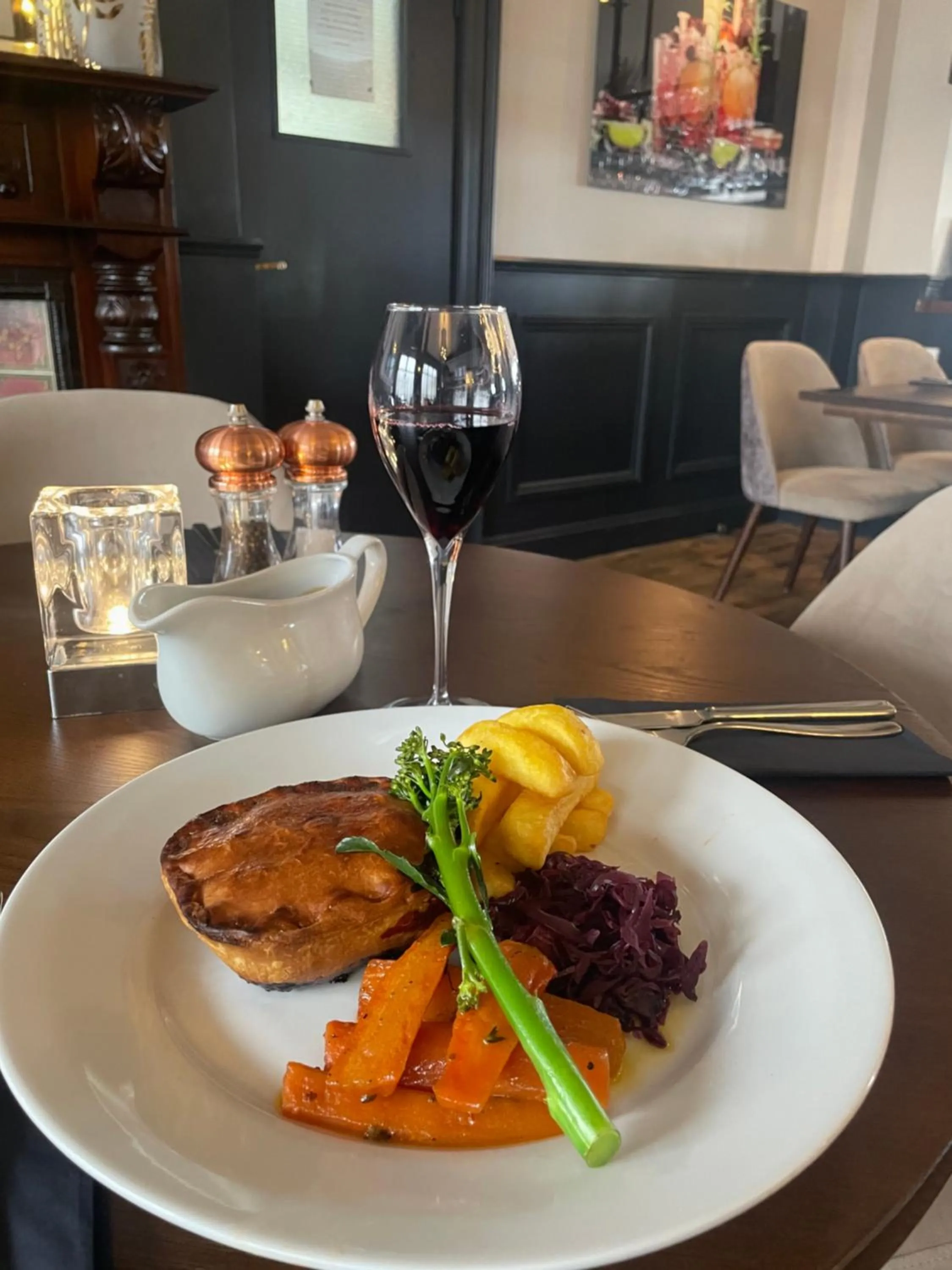 Food and drinks in The Lilly Restaurant With Rooms