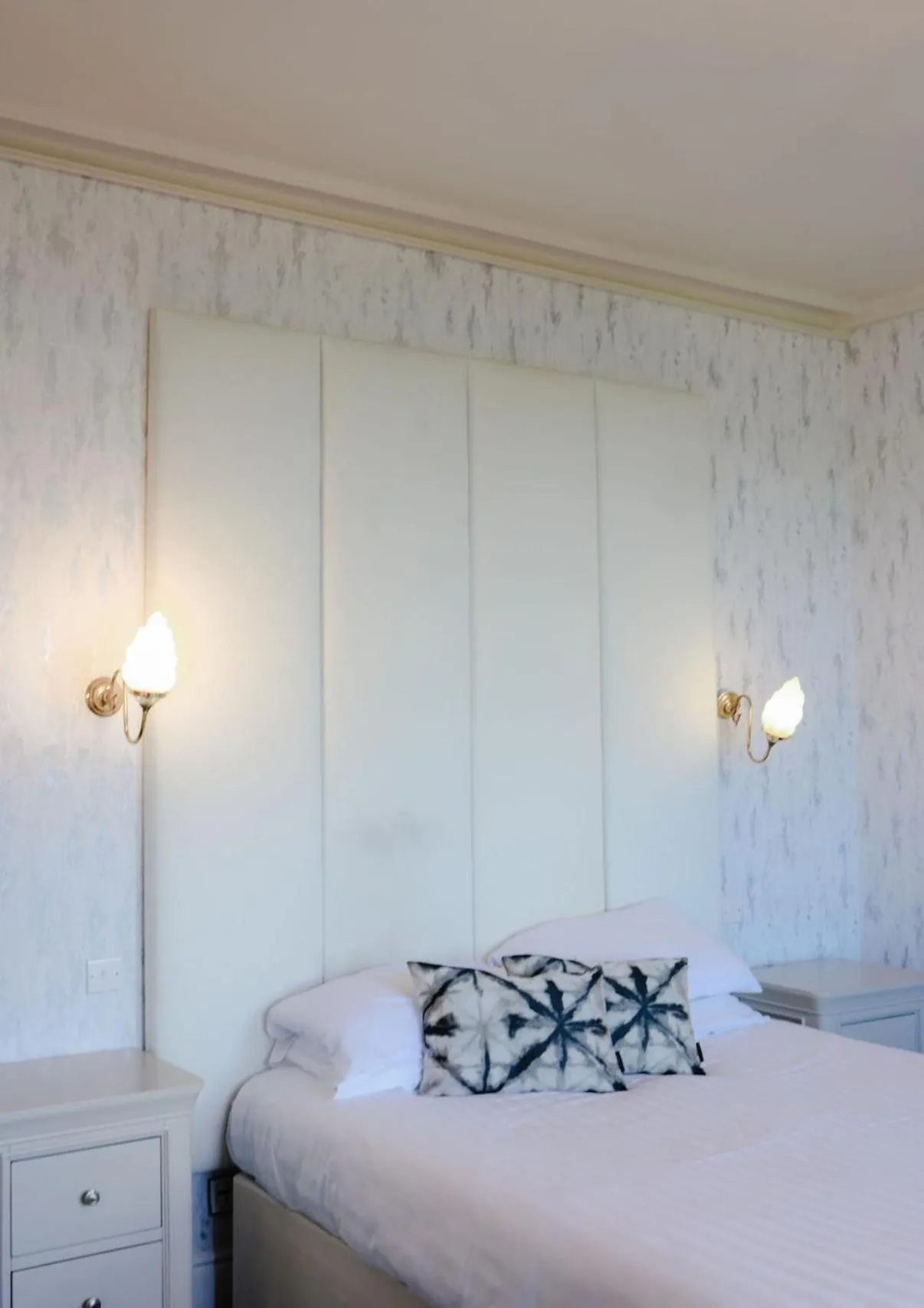 Bed in The Lilly Restaurant With Rooms