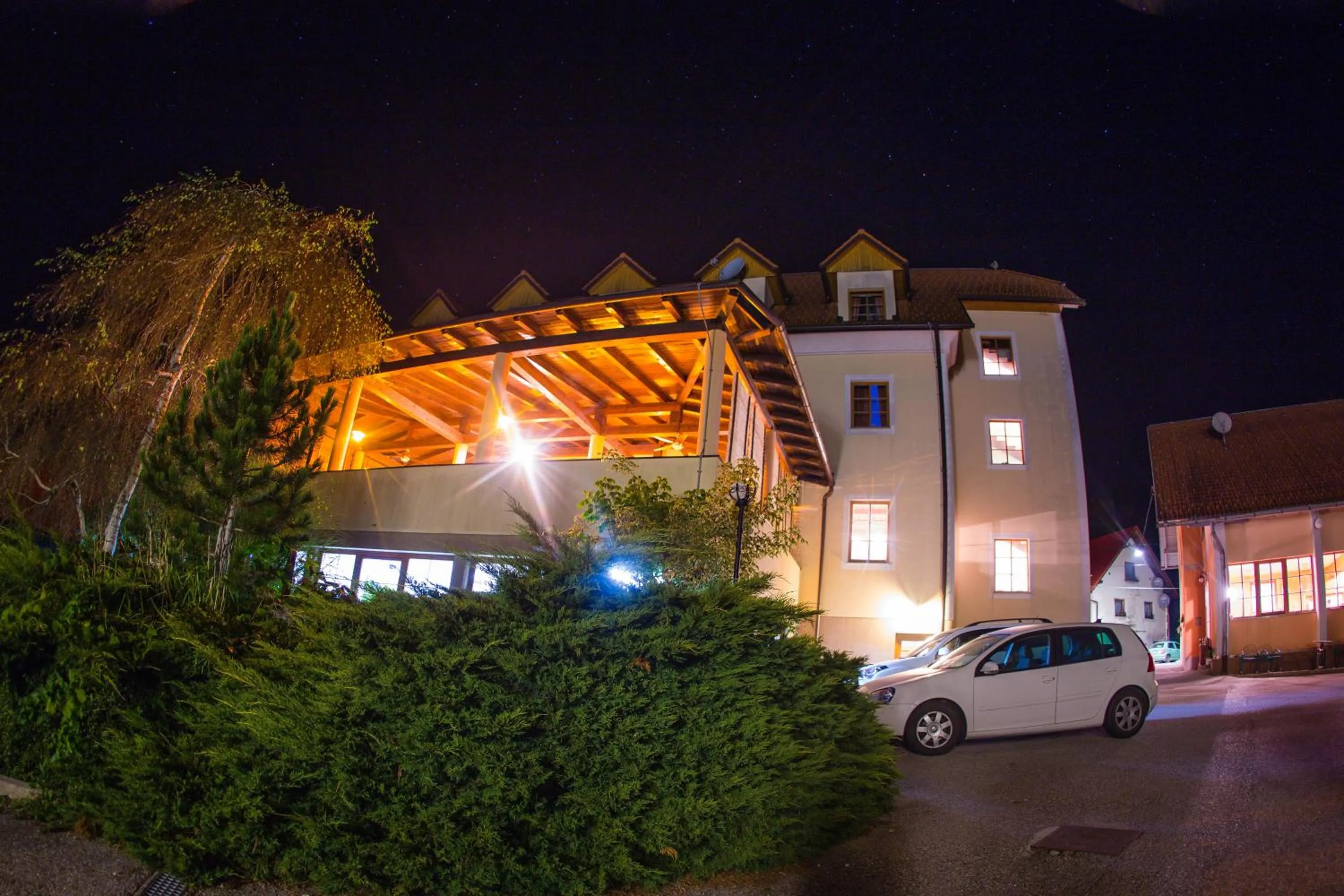 Parking in Hotel Kovac