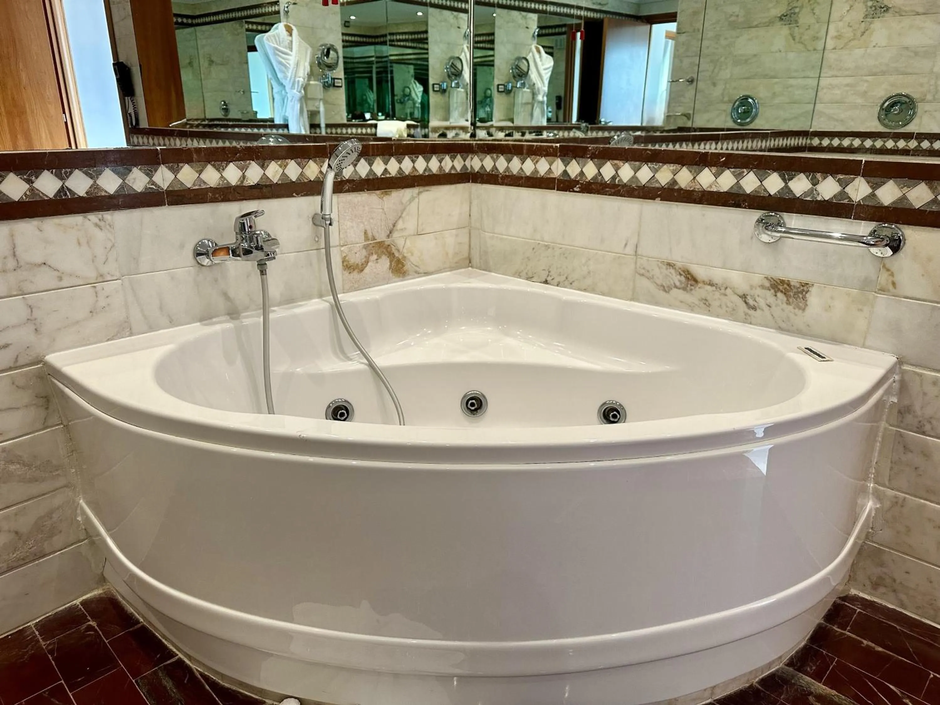 Bath in Tunis Grand Hotel
