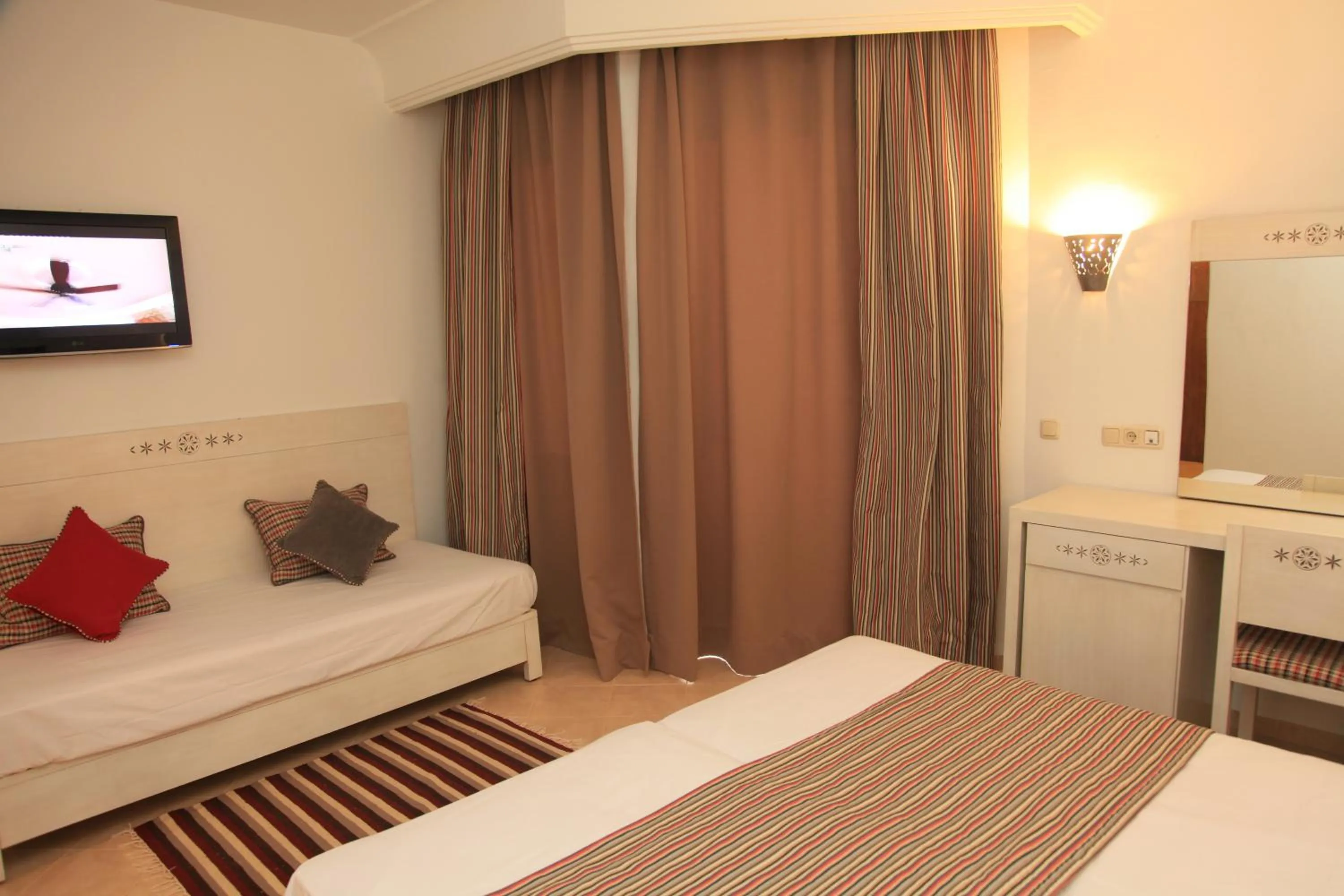 Photo of the whole room, Bed in Hotel Menara