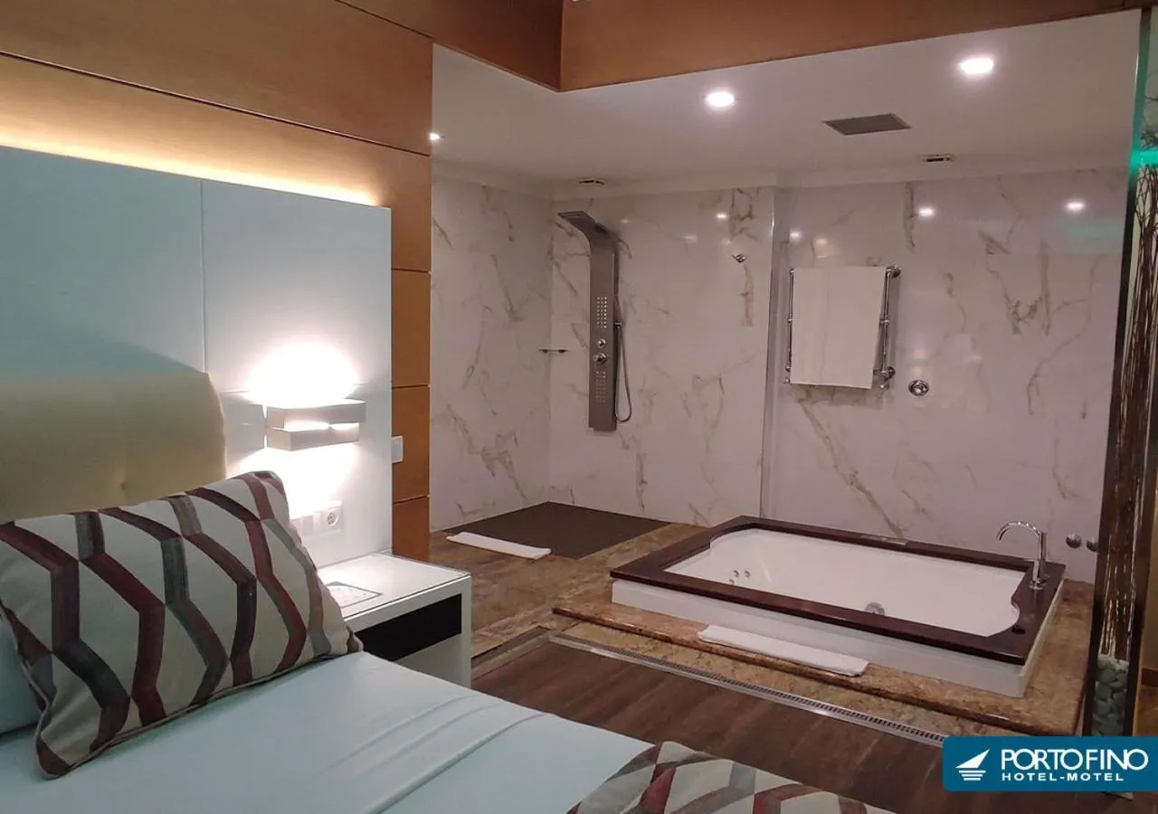 Bed in Motel Portofino