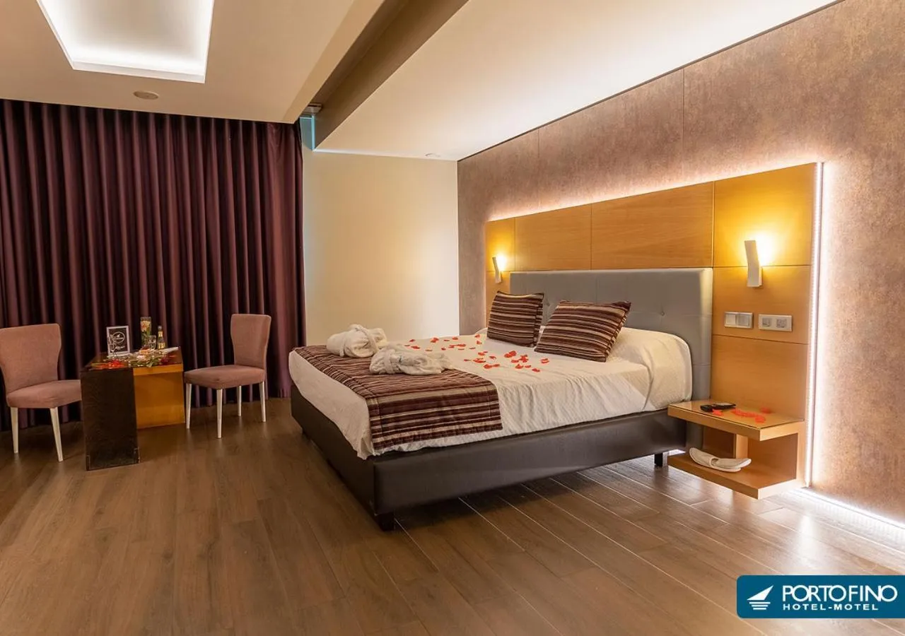 Bed in Motel Portofino