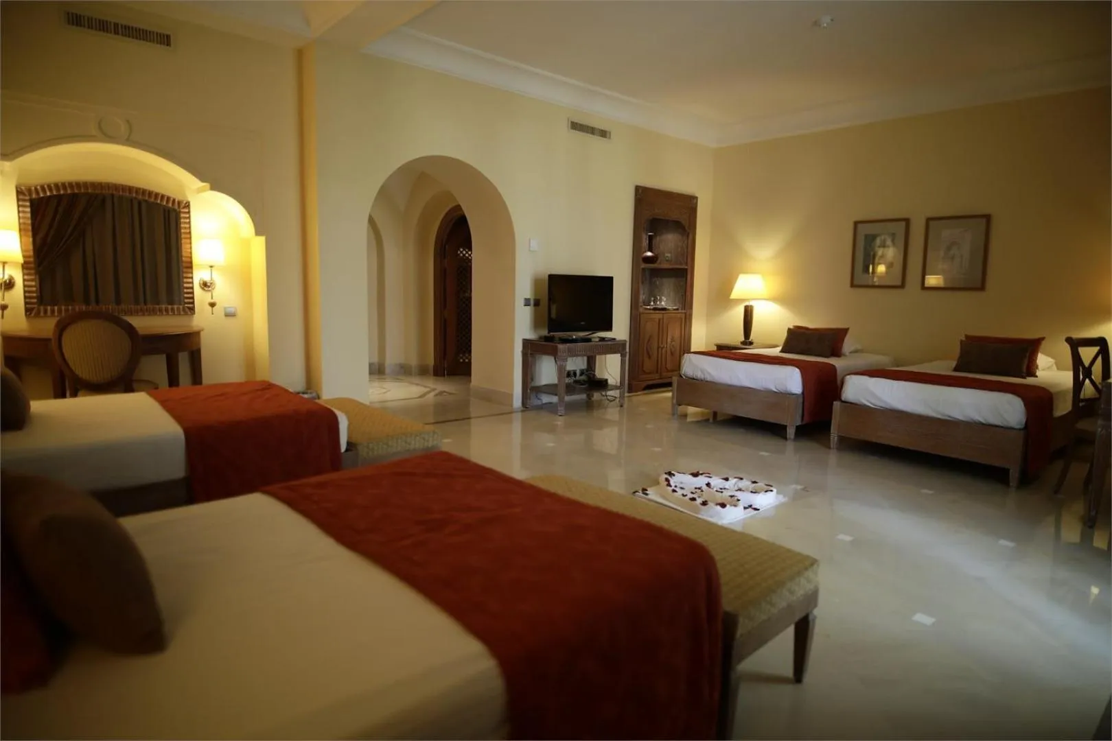 Bed in Hasdrubal Prestige Thalassa & Spa Djerba