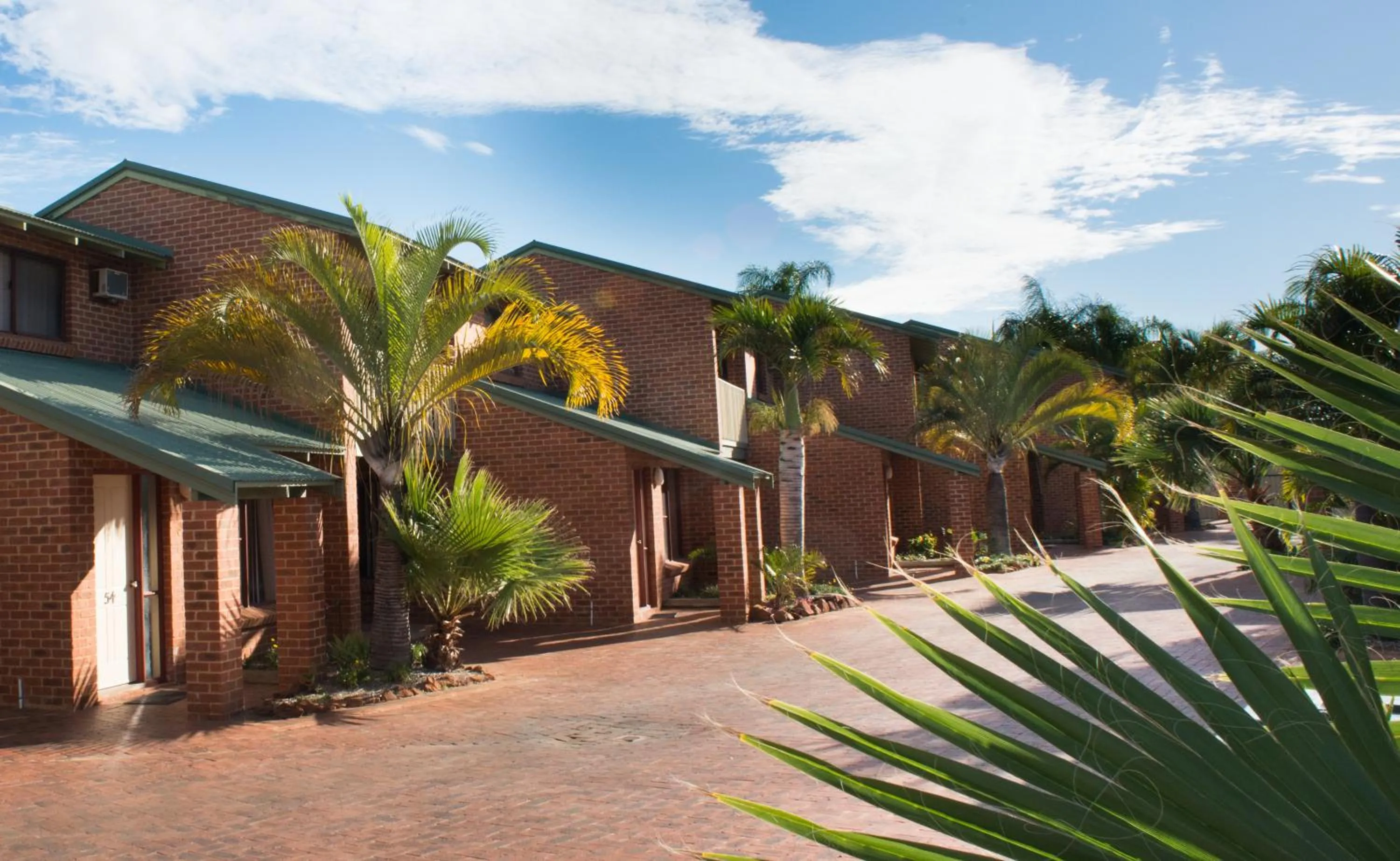 Property building in Kalbarri Palm Resort