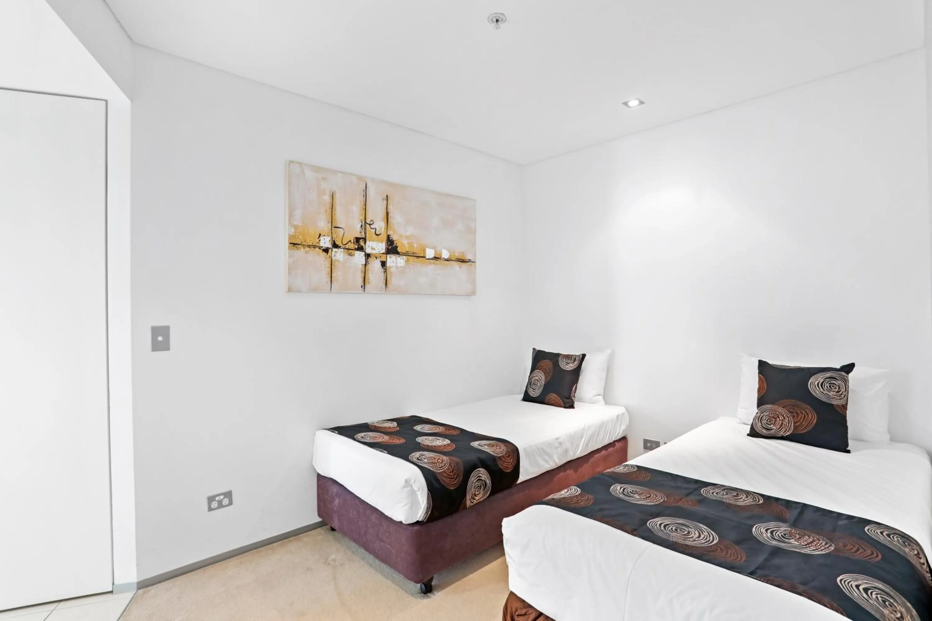 Bedroom, Bed in Ambience on Burleigh Beach