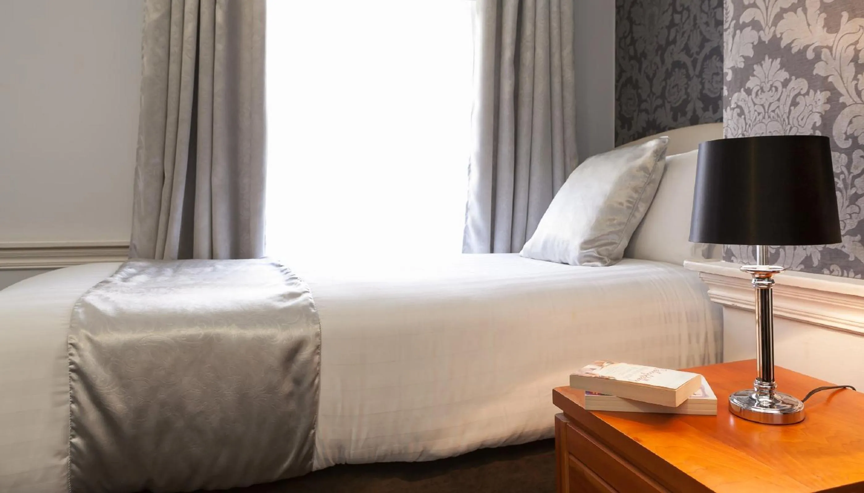 Bedroom, Bed in Clifden House by Nina