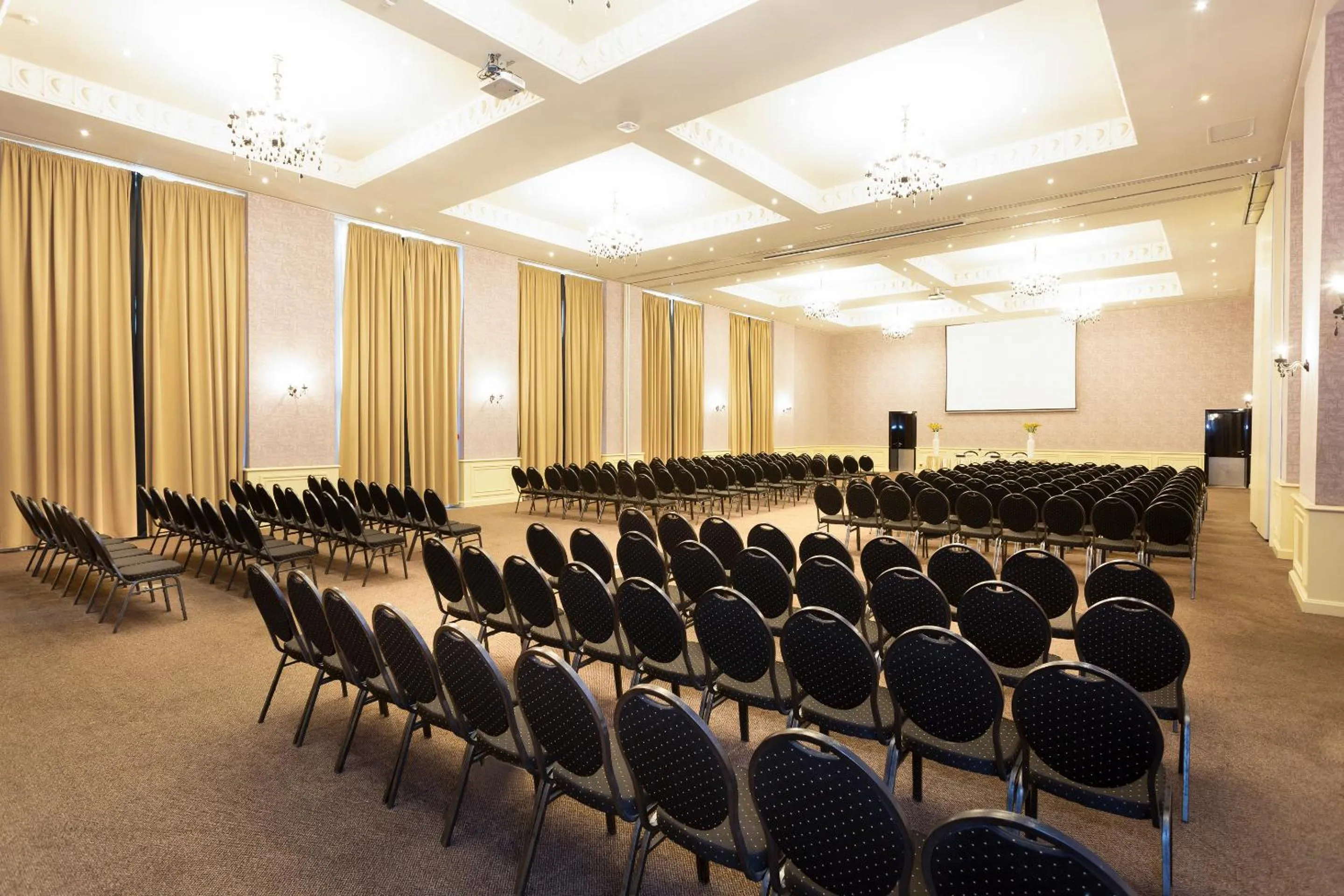 Business facilities in Concorde Les Berges du Lac