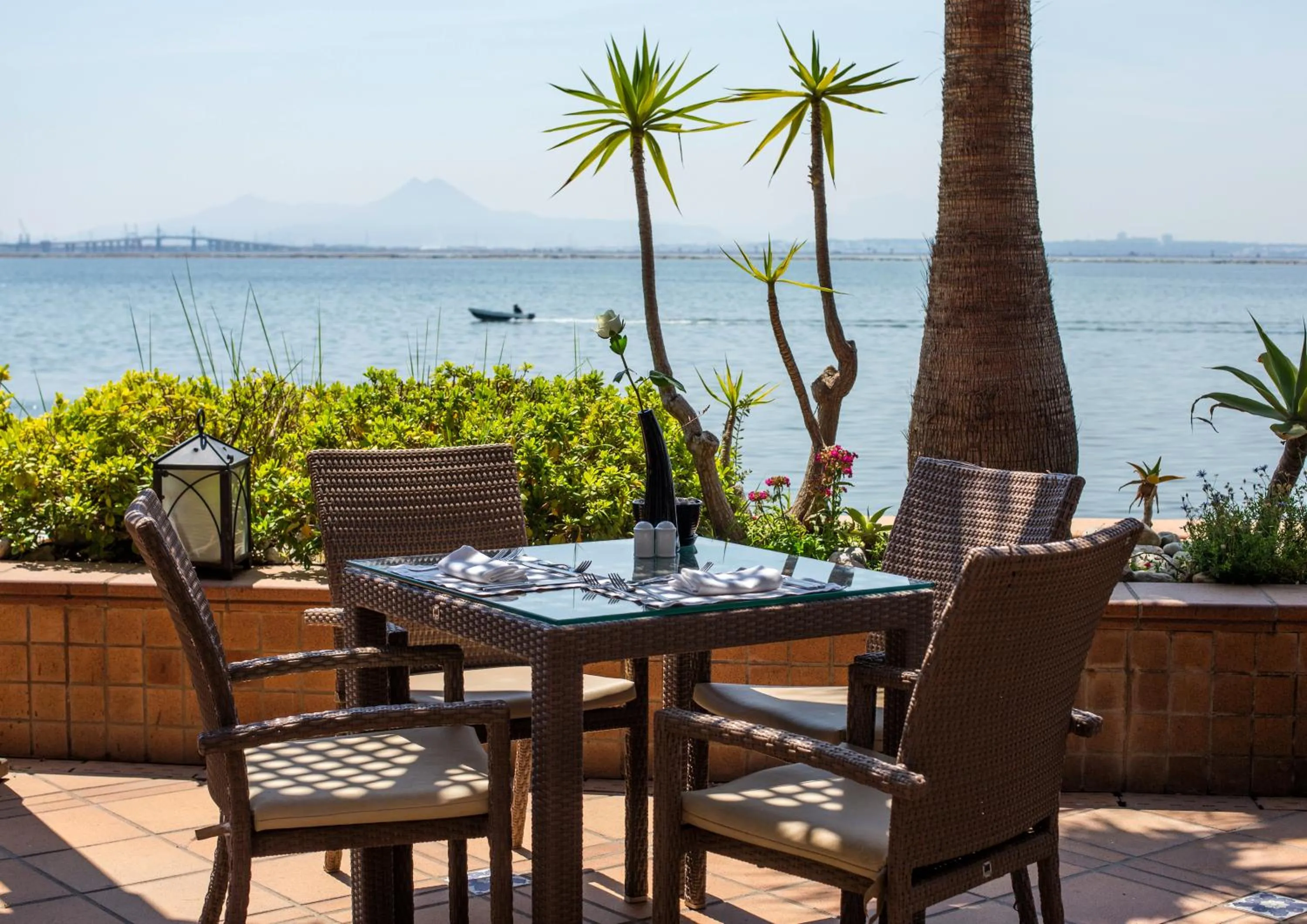 Restaurant/places to eat in Concorde Les Berges du Lac