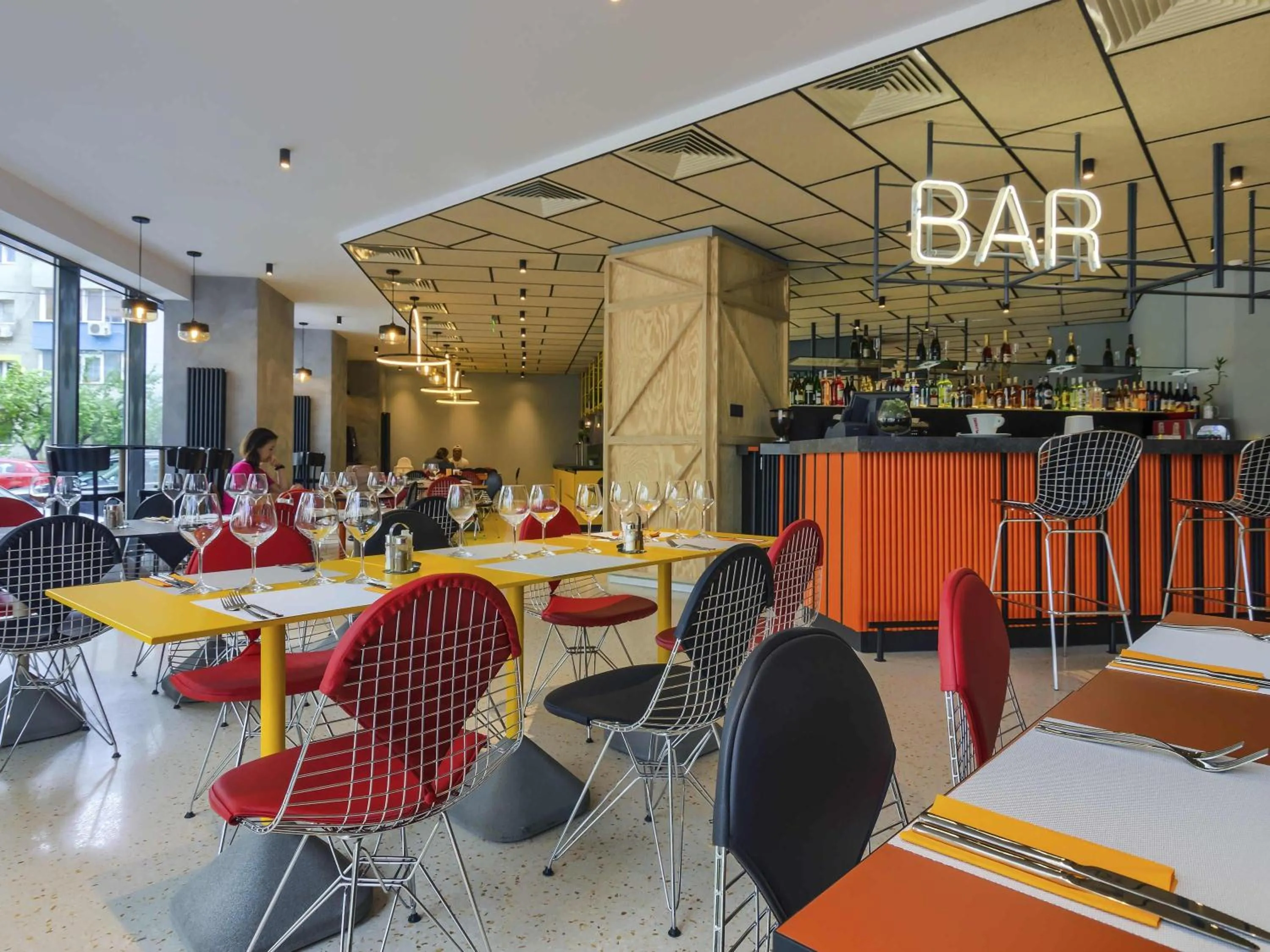 Restaurant/places to eat in ibis Styles Bucharest Erbas