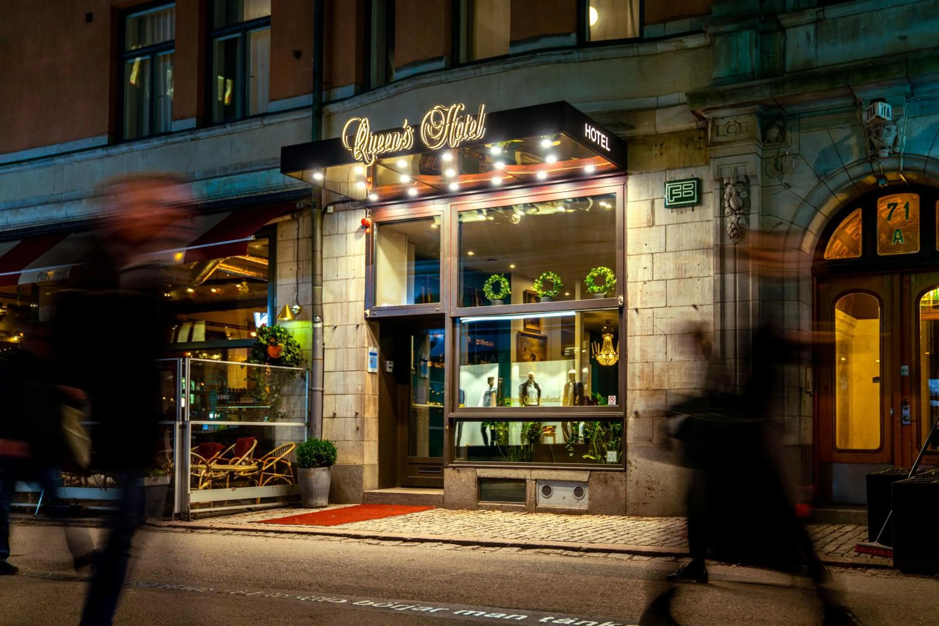 Facade/entrance in Queen's Hotel by First Hotels
